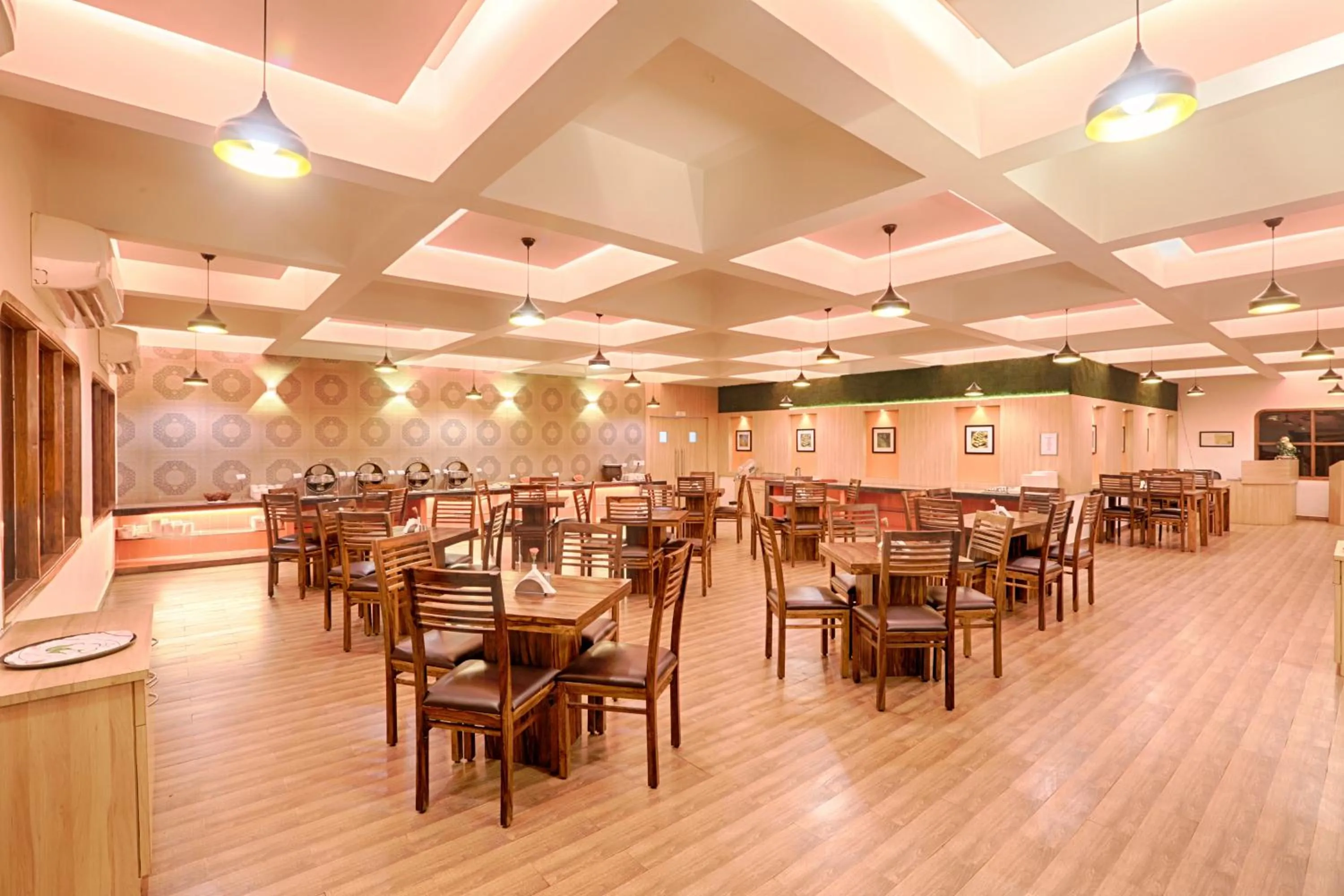 Meals in The Byke Old Anchor Beach Resort & Spa