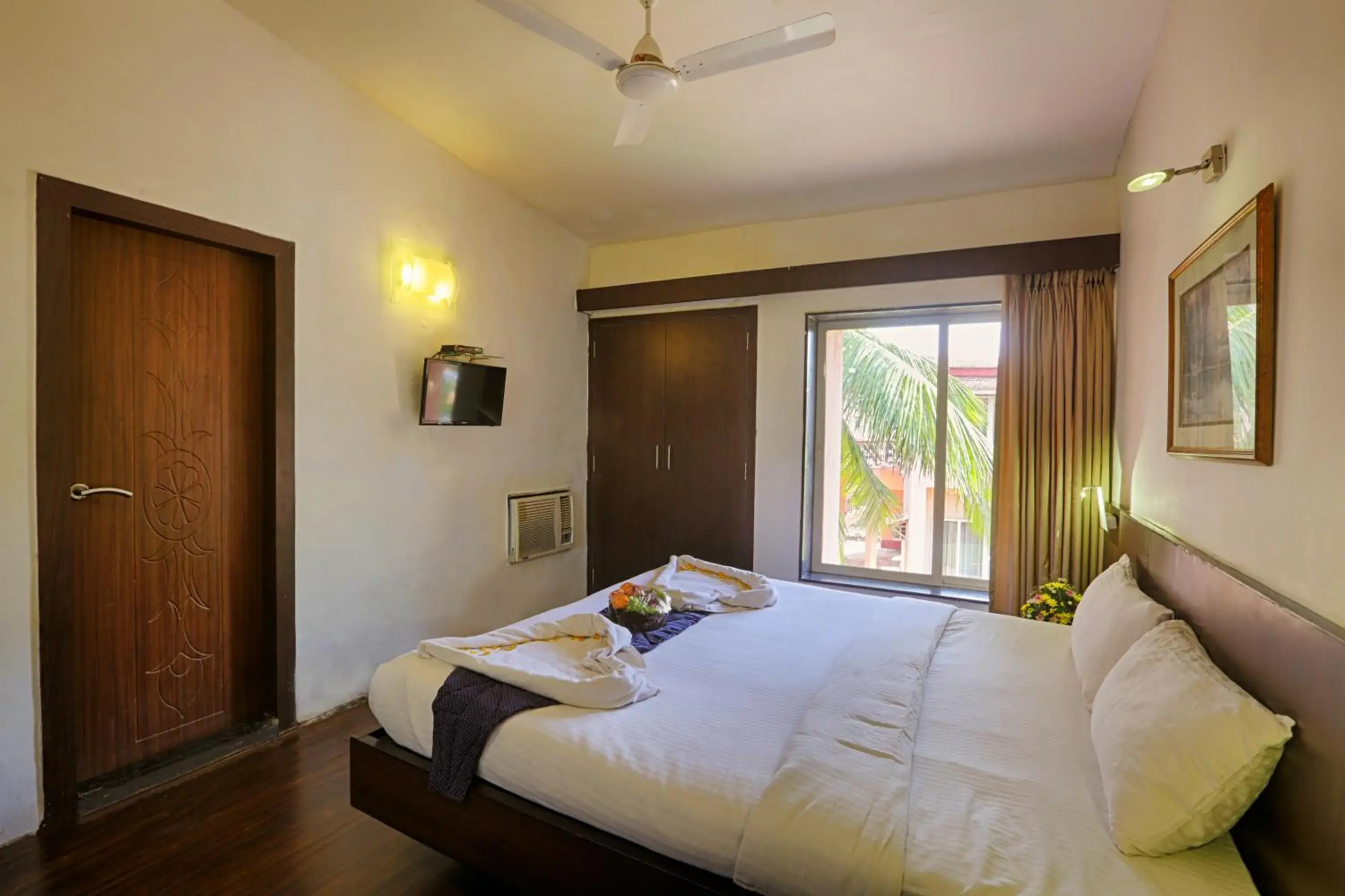 Garden view, Bed in The Byke Old Anchor Beach Resort & Spa Garden view, Bed in The Byke Old Anchor Beach Resort & Spa