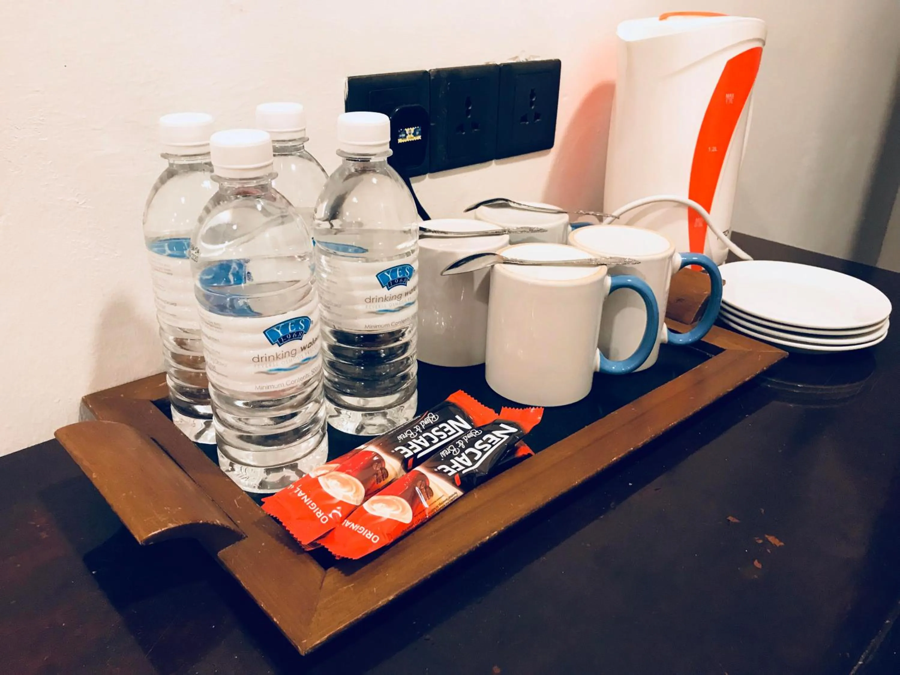 Adina Drive In Motel