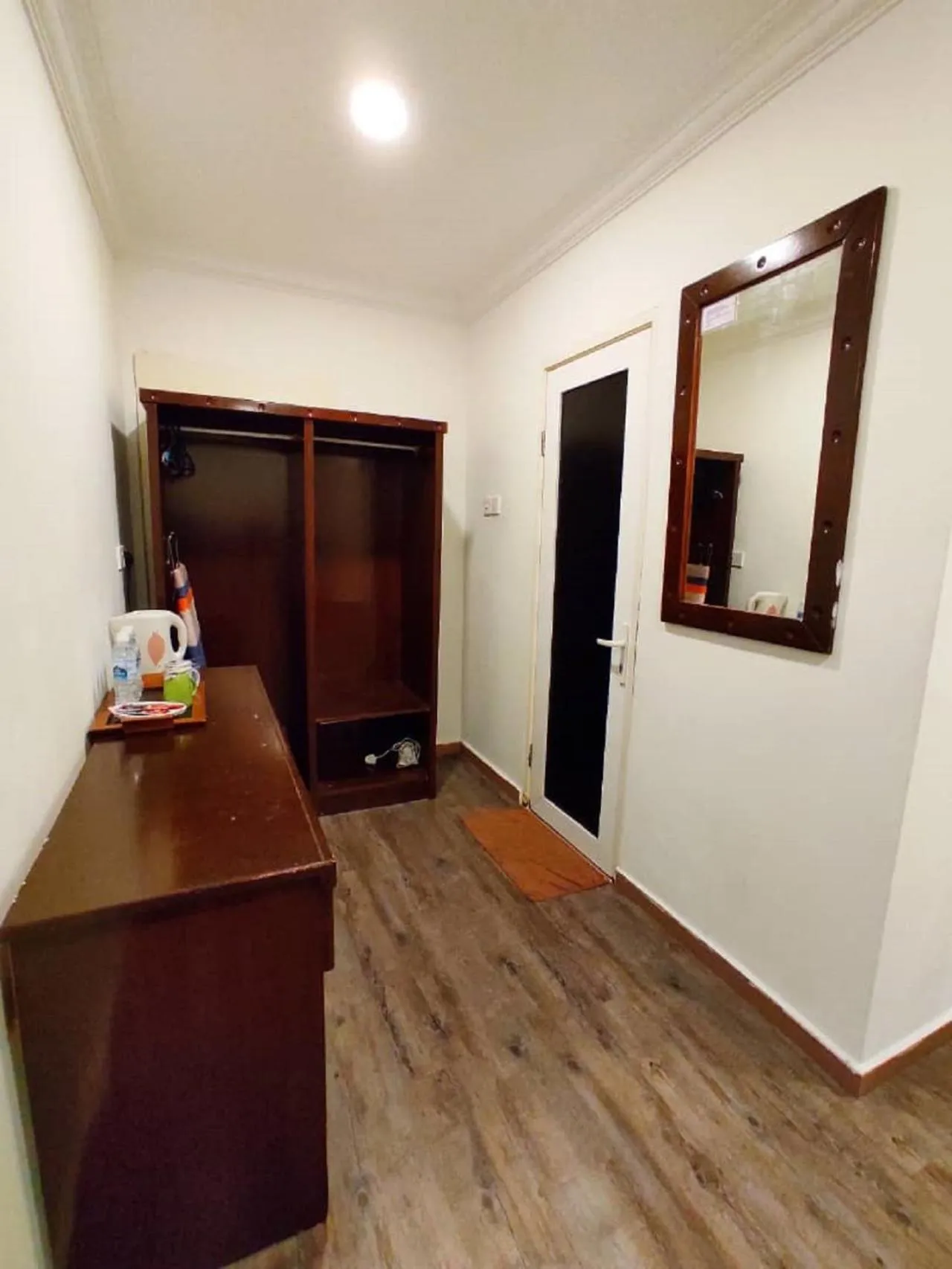 Adina Drive In Motel