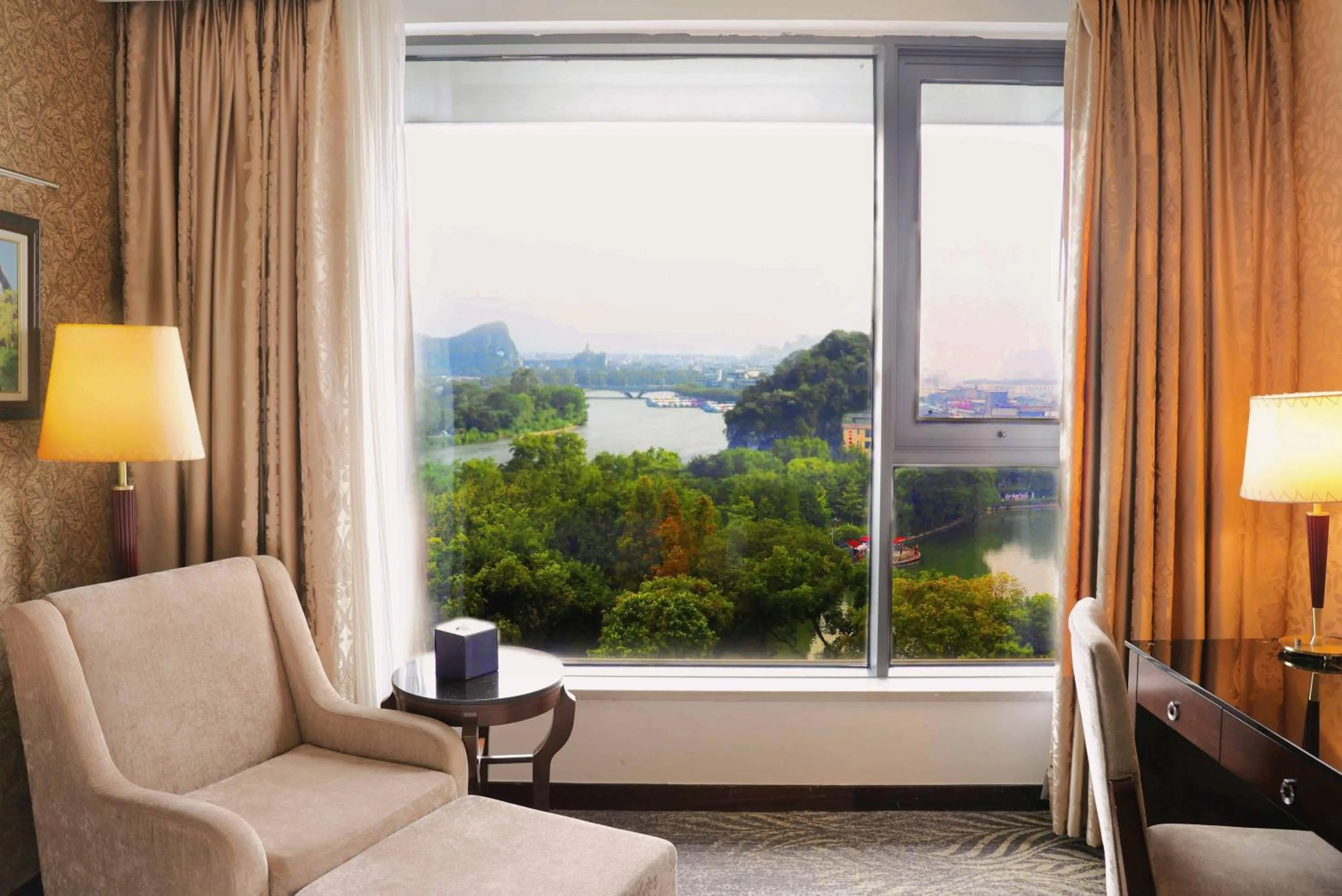 Lake view in Lijiang Waterfall Hotel Guilin
