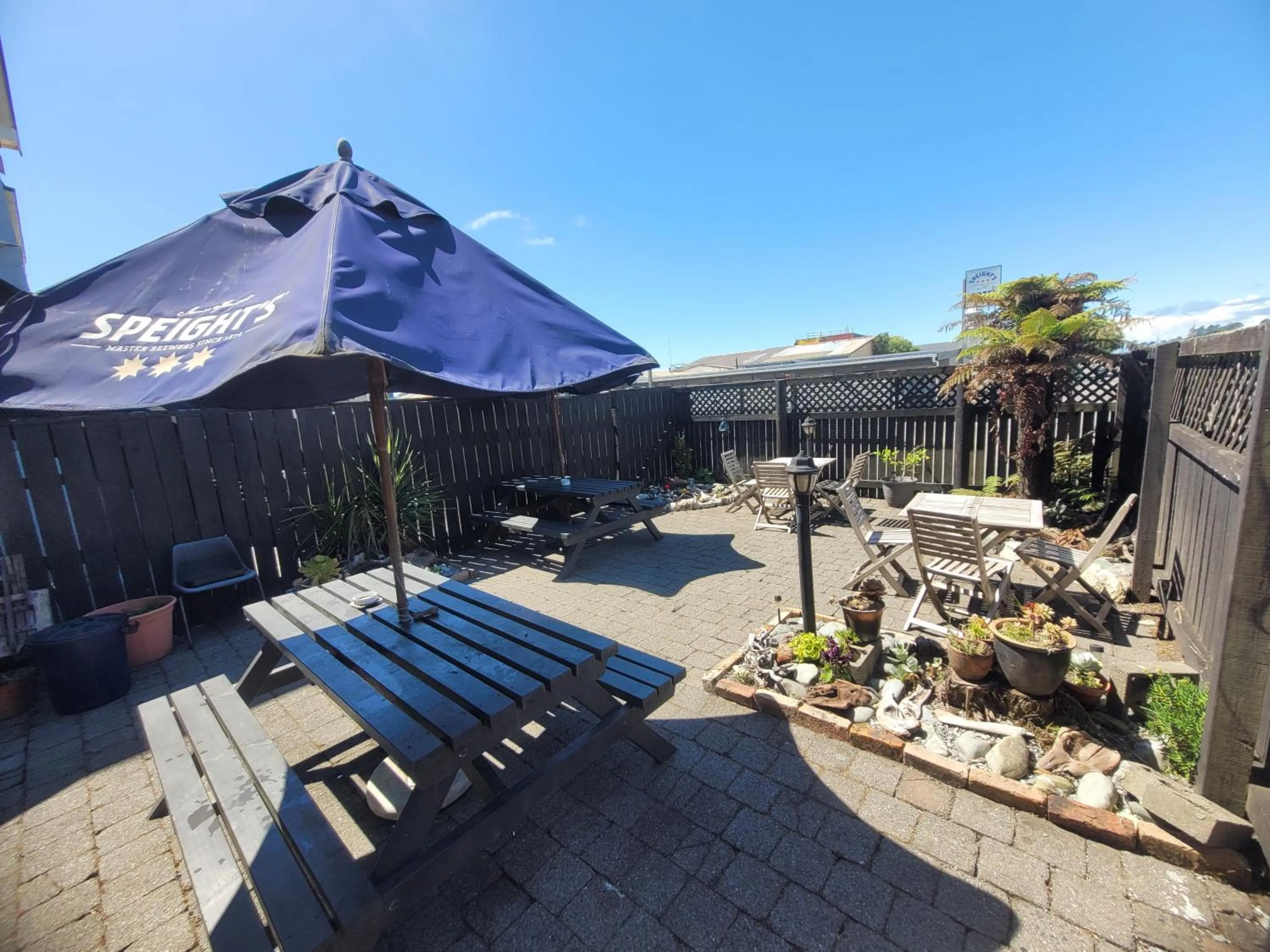 Property building in Railway Hotel/Motel Hokitika