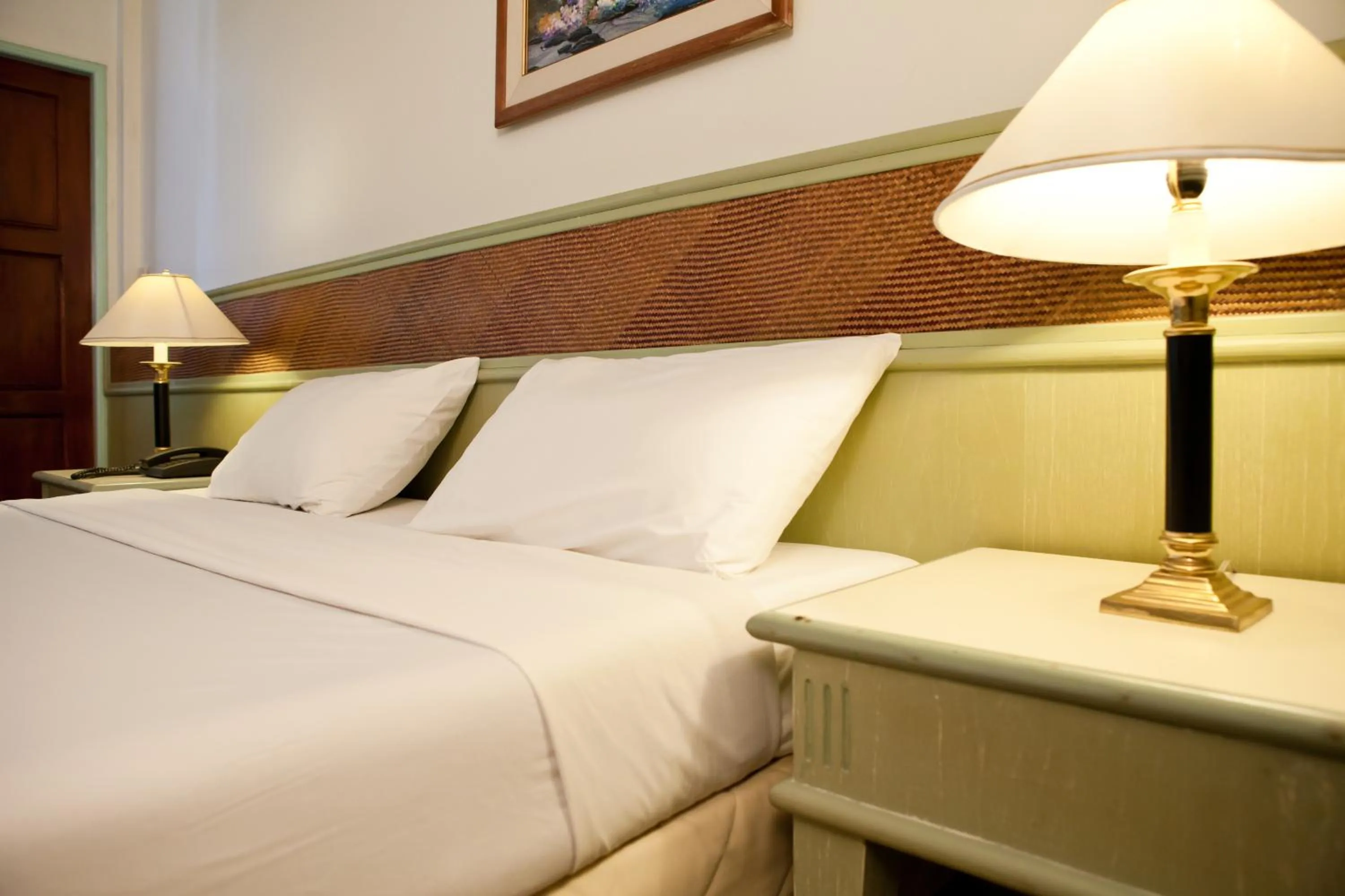 Bed in Tanyong Hotel