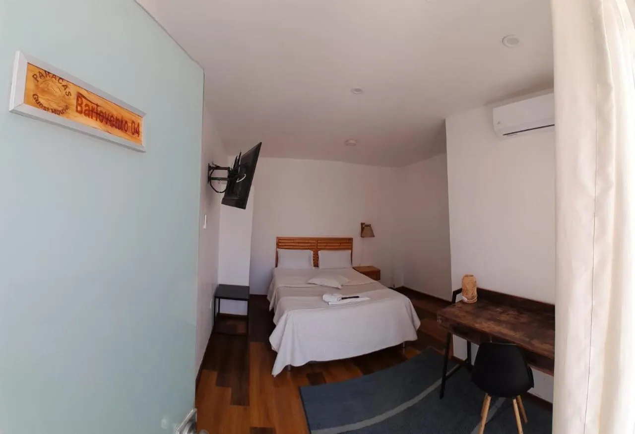 Photo of the whole room, Bed in Paracas Guest House