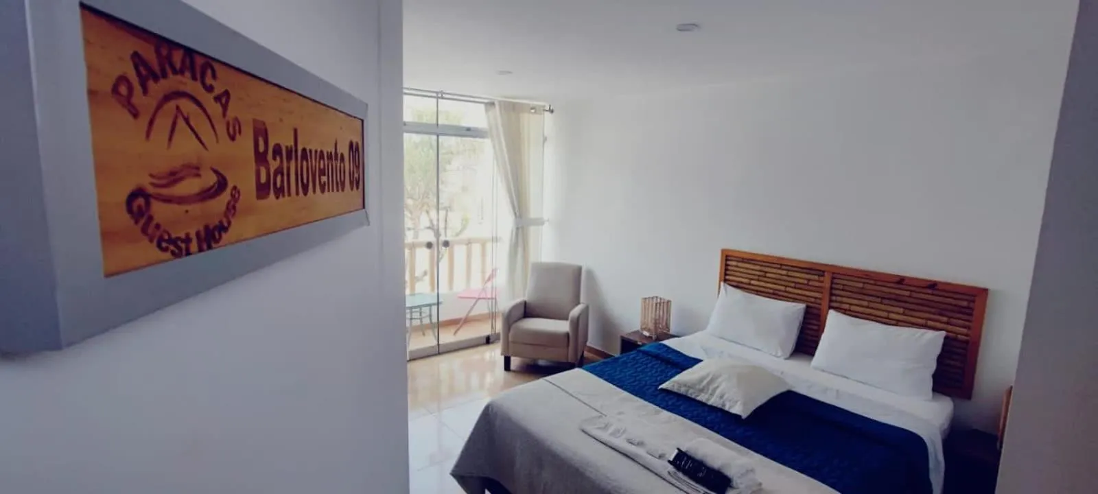 Bed in Paracas Guest House