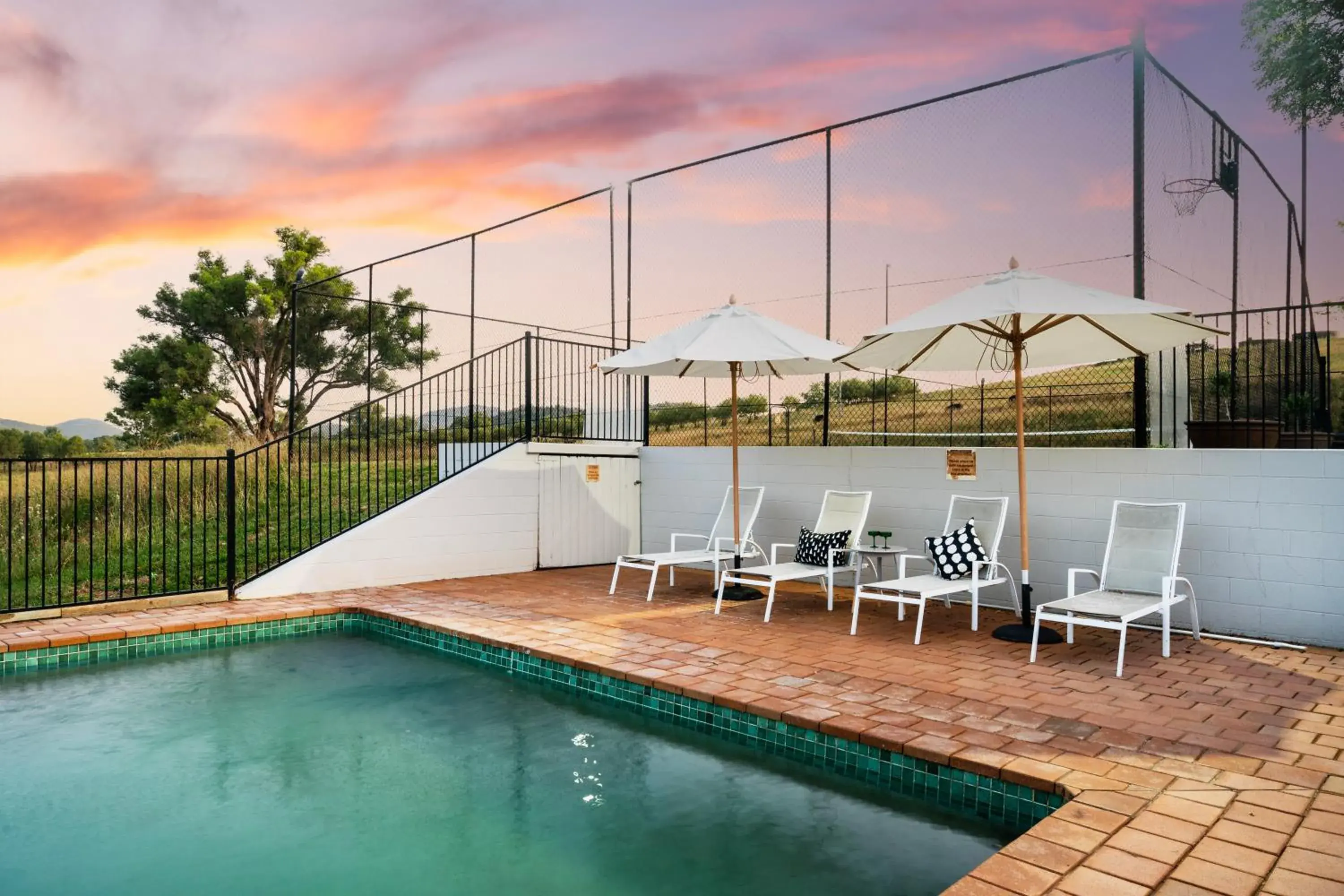 One-Bedroom House - A Church In Mudgee in Stay in Mudgee The Grove, The Church, And Premium Private Homestead One-Bedroom House - A Church In Mudgee in Stay in Mudgee The Grove, The Church, And Premium Private Homestead