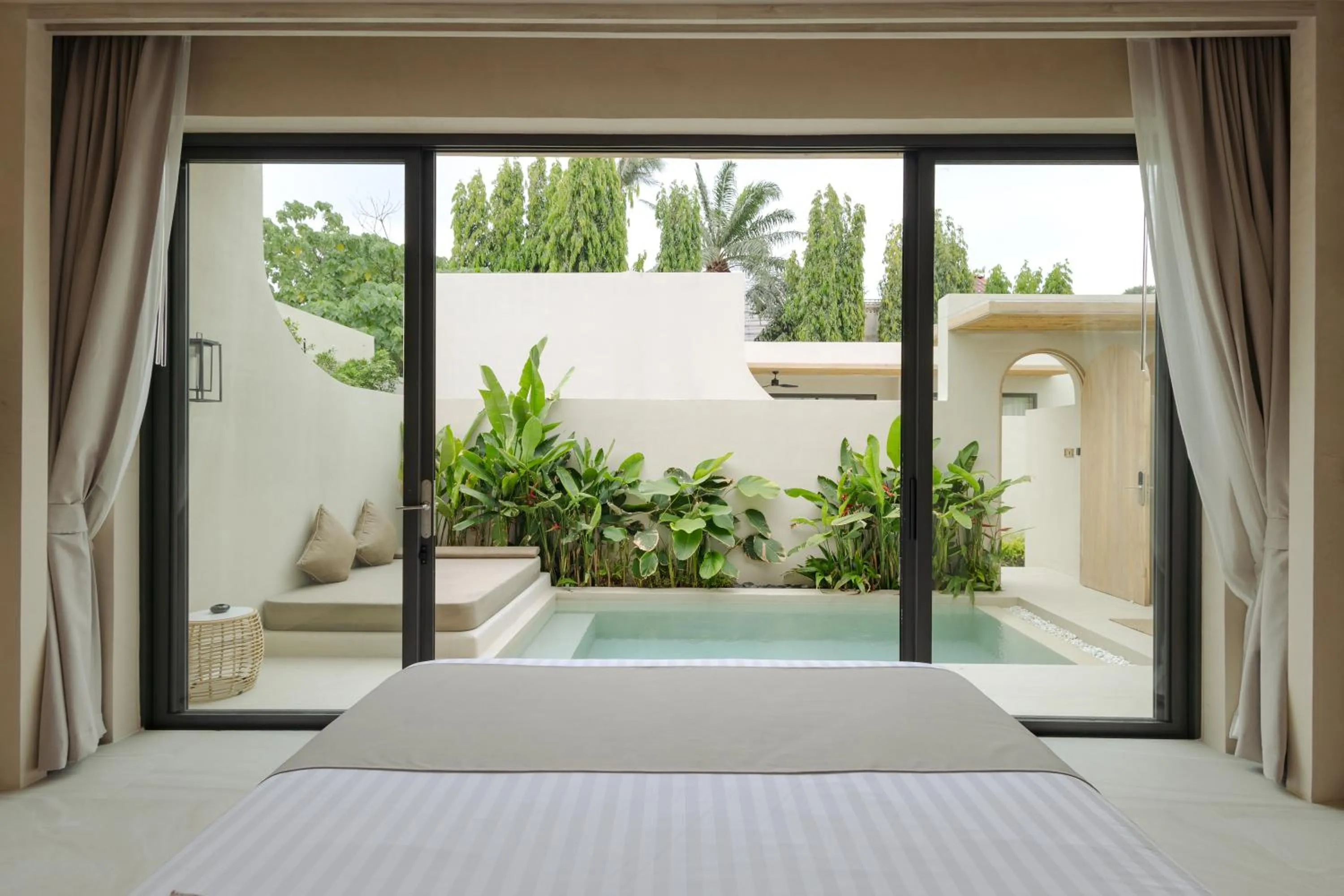 Garden, Bed in Eden Resort & Villas Phuket Patong
