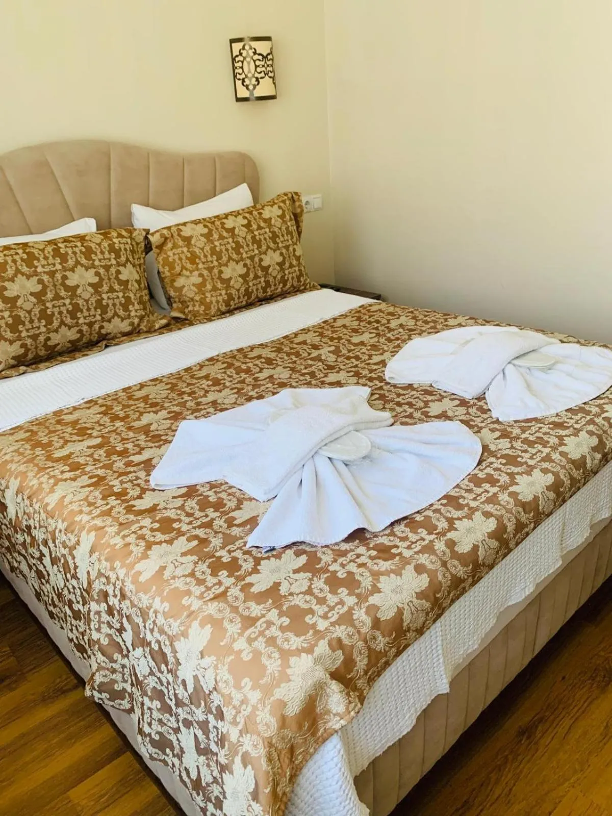 Bed in Hotel Buhara Family Inn