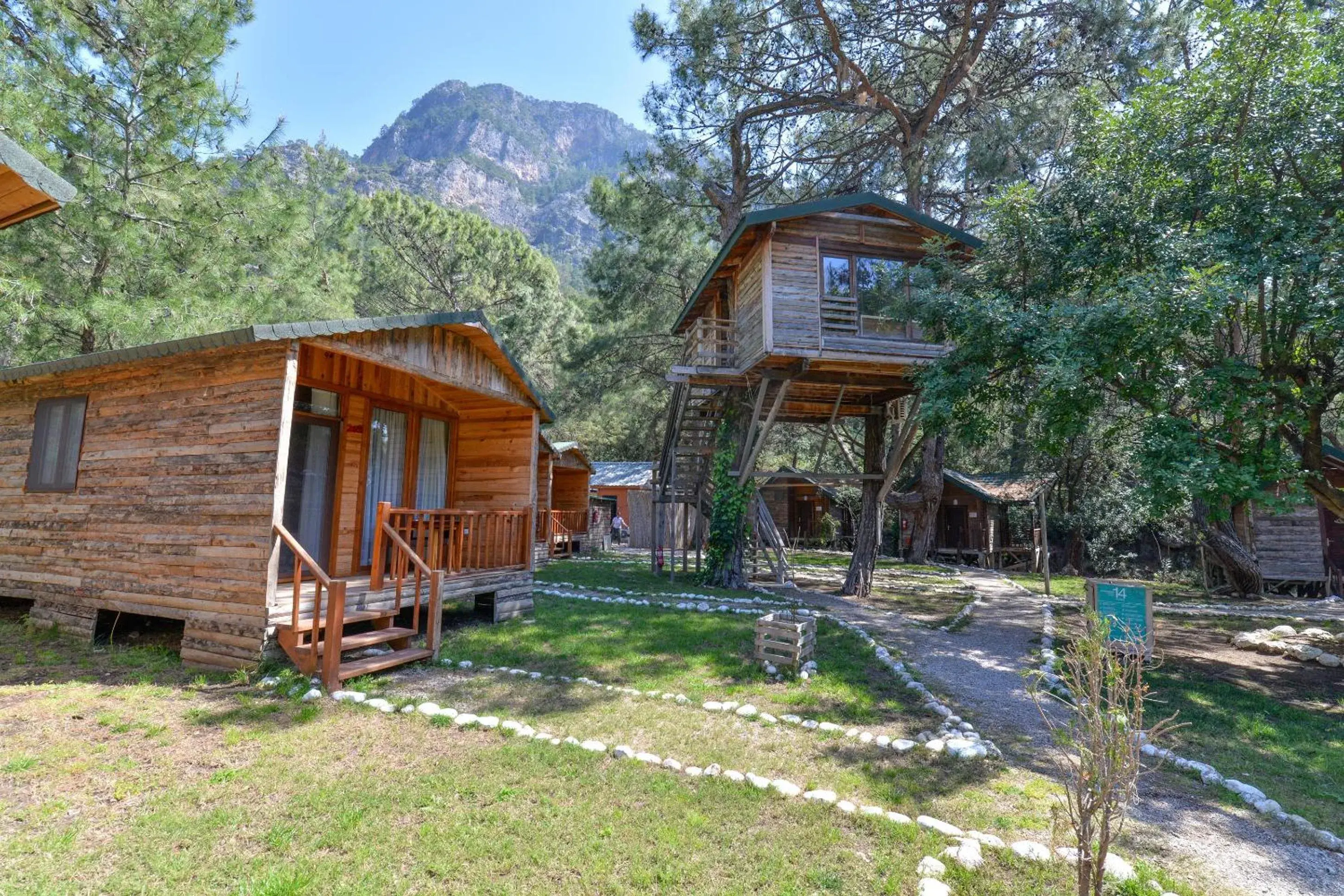 Property building in Sea Valley Lodge Property building in Sea Valley Lodge