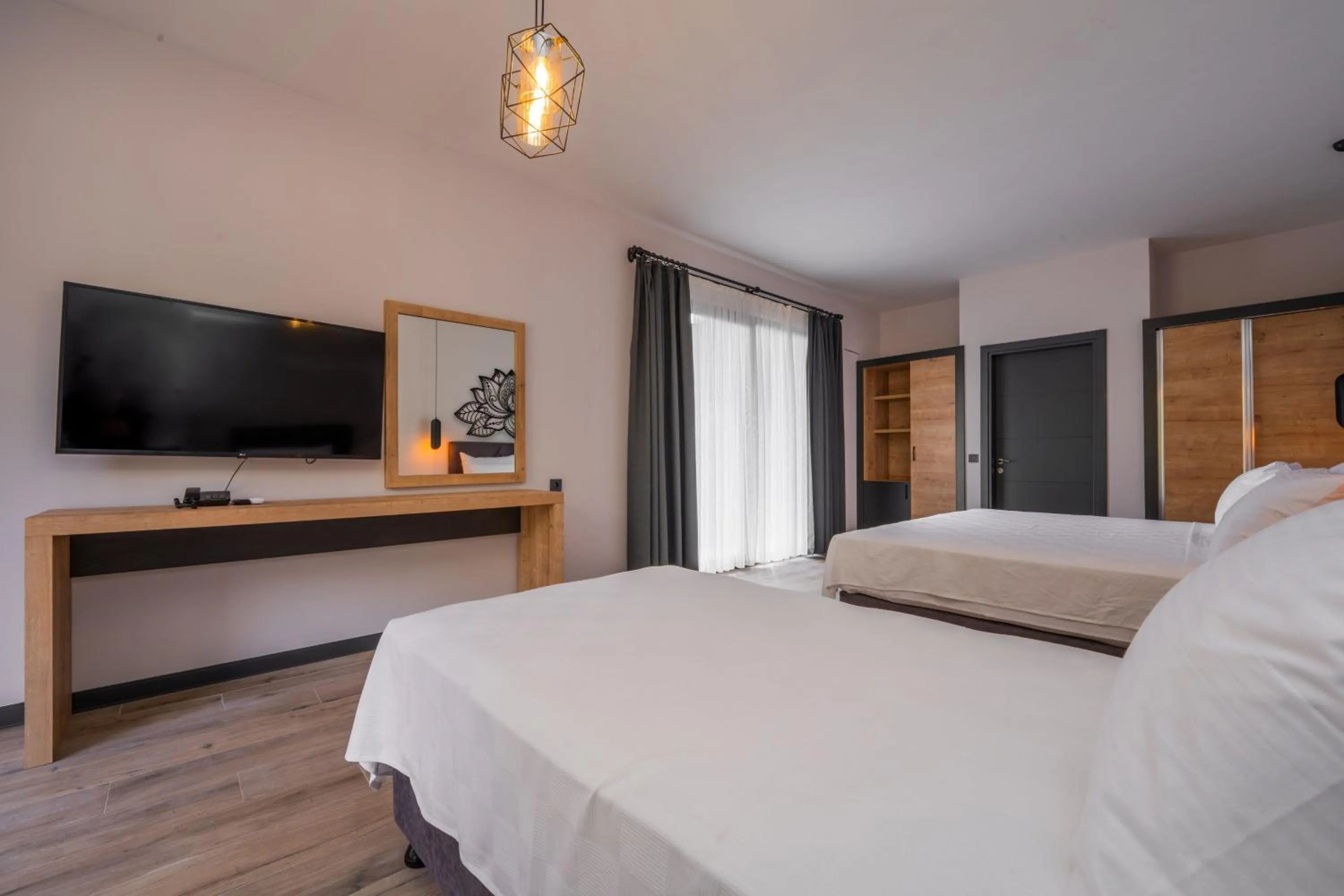 Bed in Sea Valley Lodge