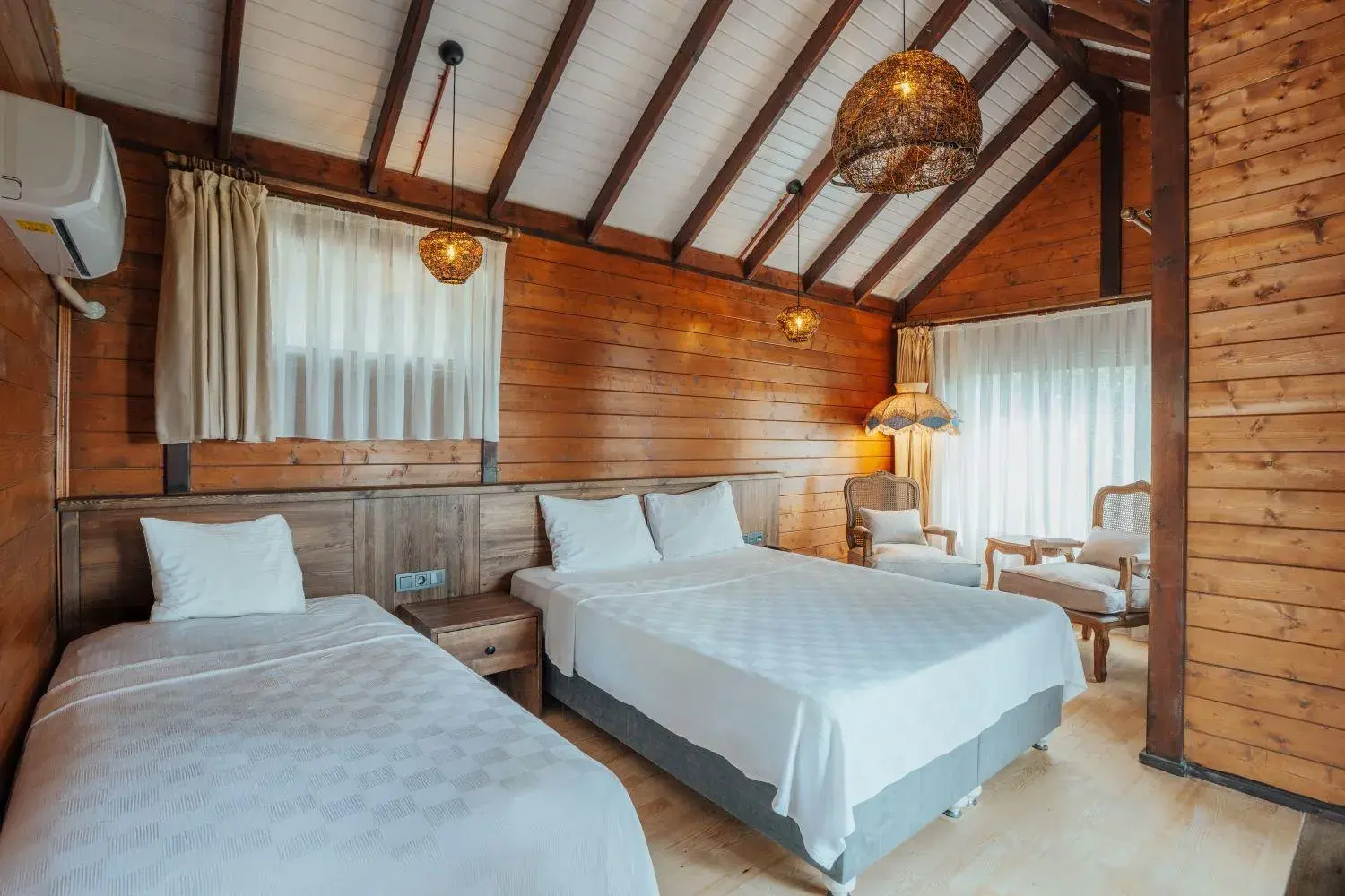 Bed in Sea Valley Lodge Bed in Sea Valley Lodge