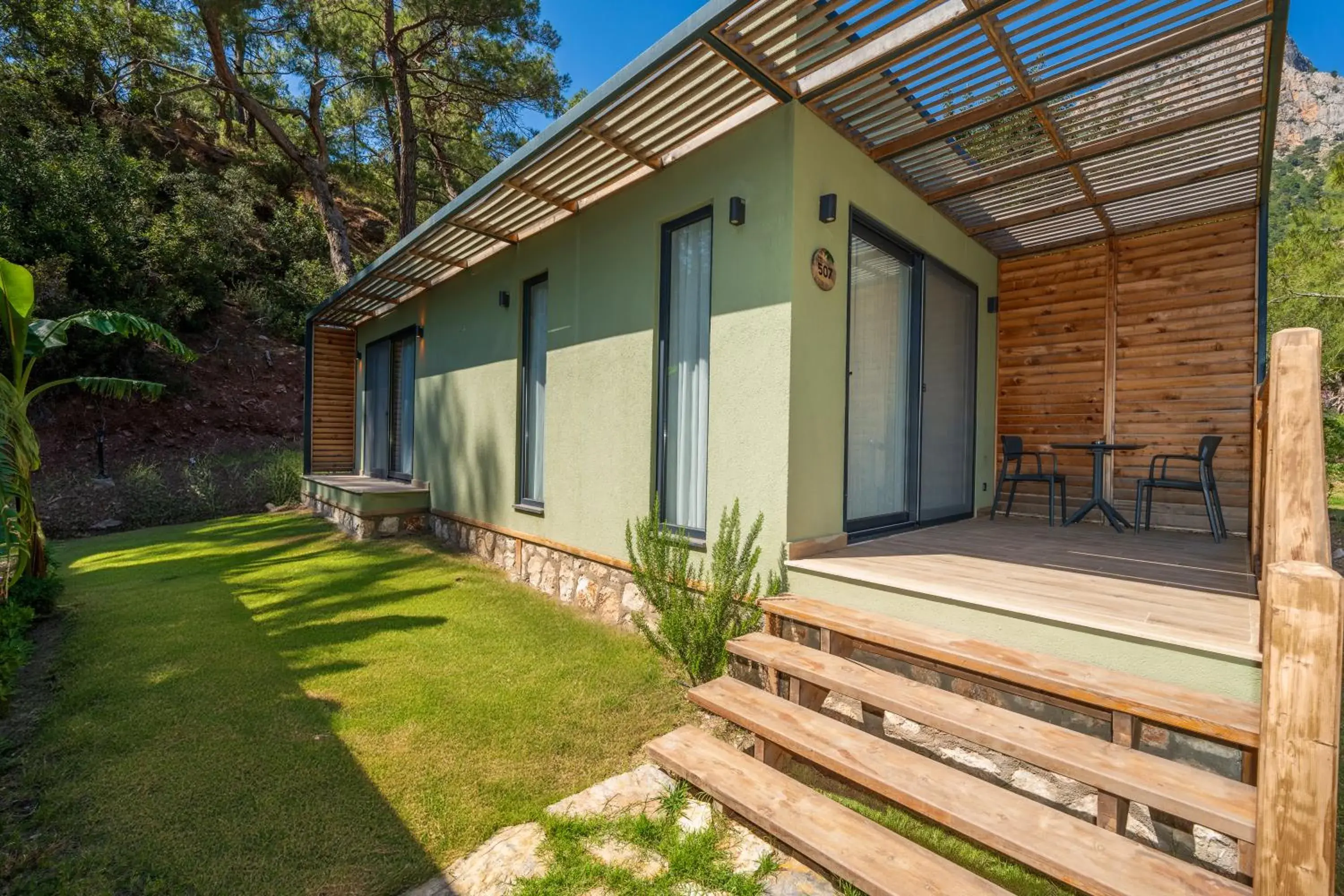 Property building in Sea Valley Lodge Property building in Sea Valley Lodge