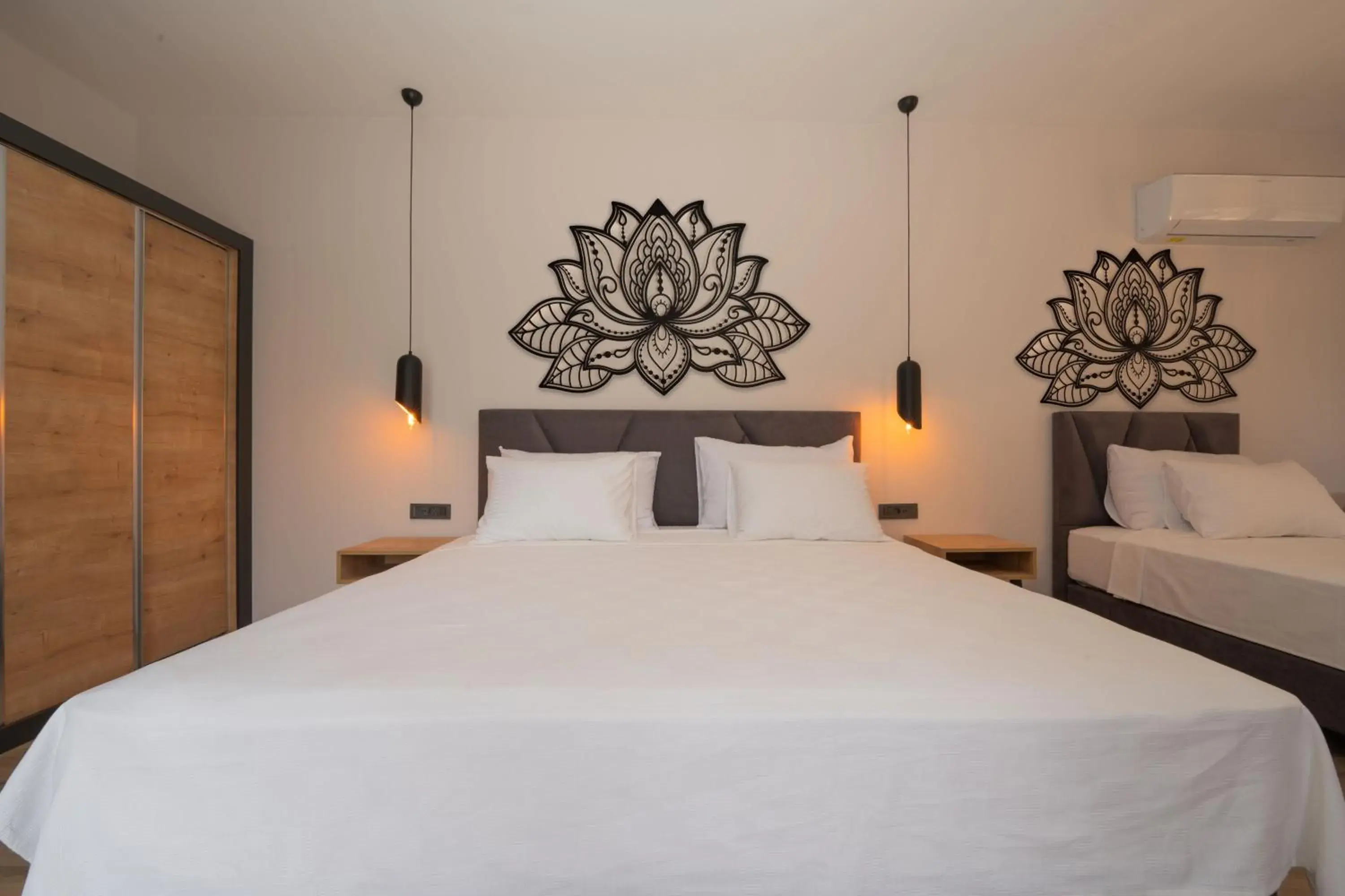 Bed in Sea Valley Lodge Bed in Sea Valley Lodge