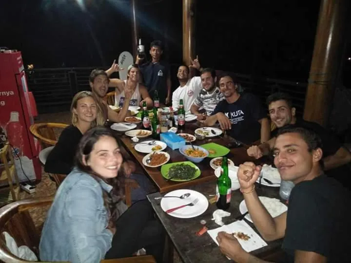 Arrys Watukarung Surfcamp