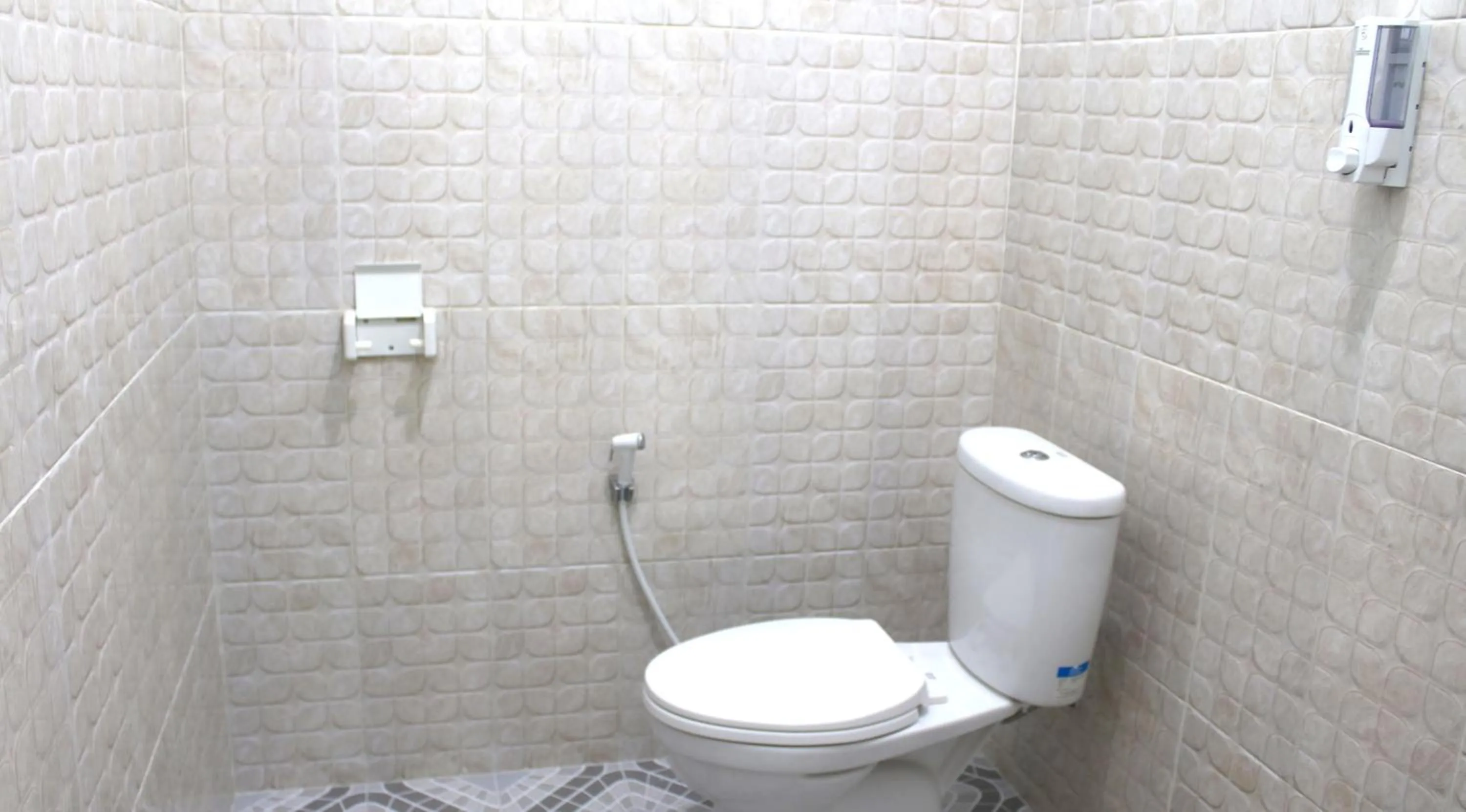 Arrys Watukarung Surfcamp