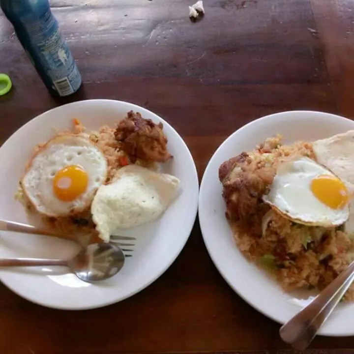 Arrys Watukarung Surfcamp