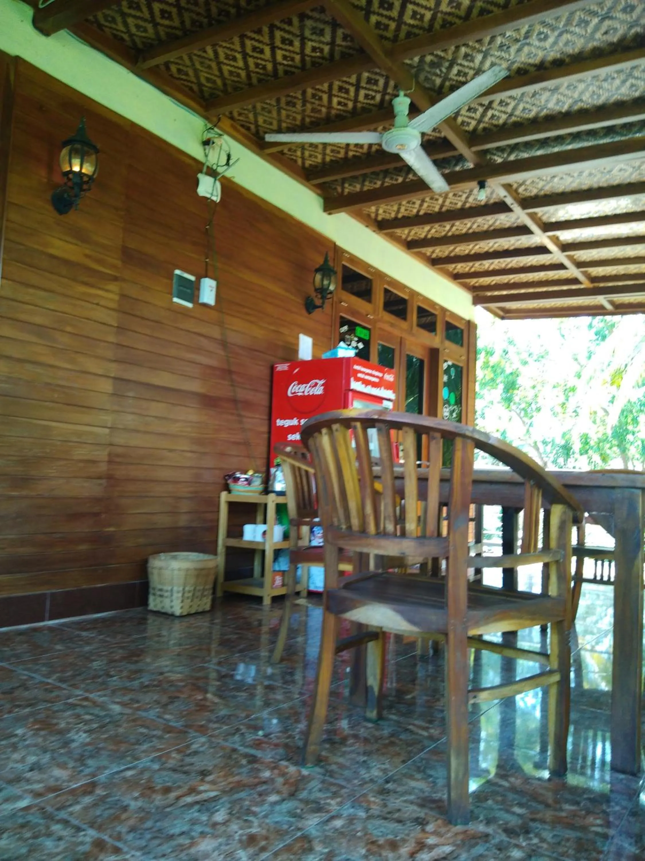 Arrys Watukarung Surfcamp