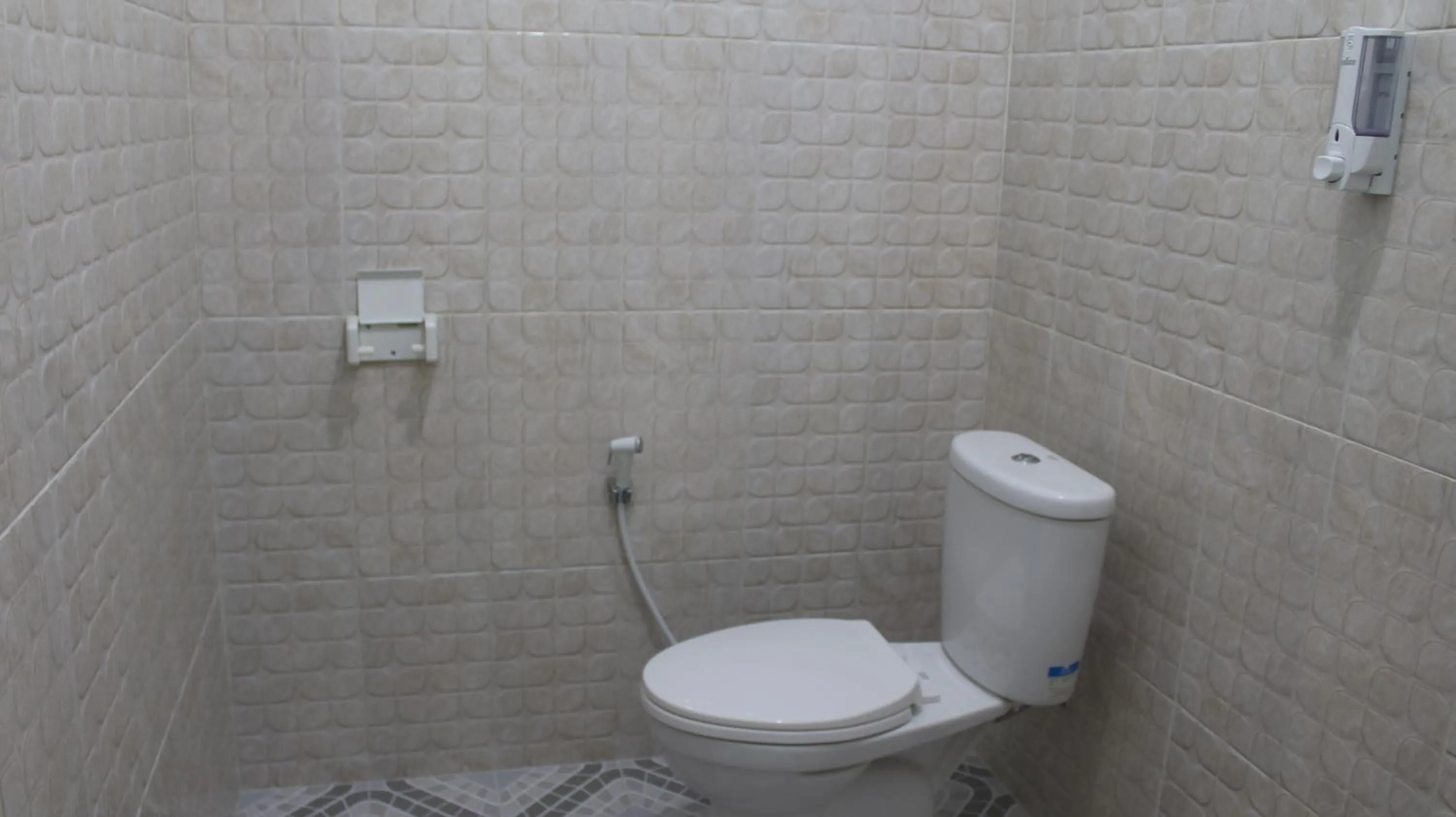 Arrys Watukarung Surfcamp