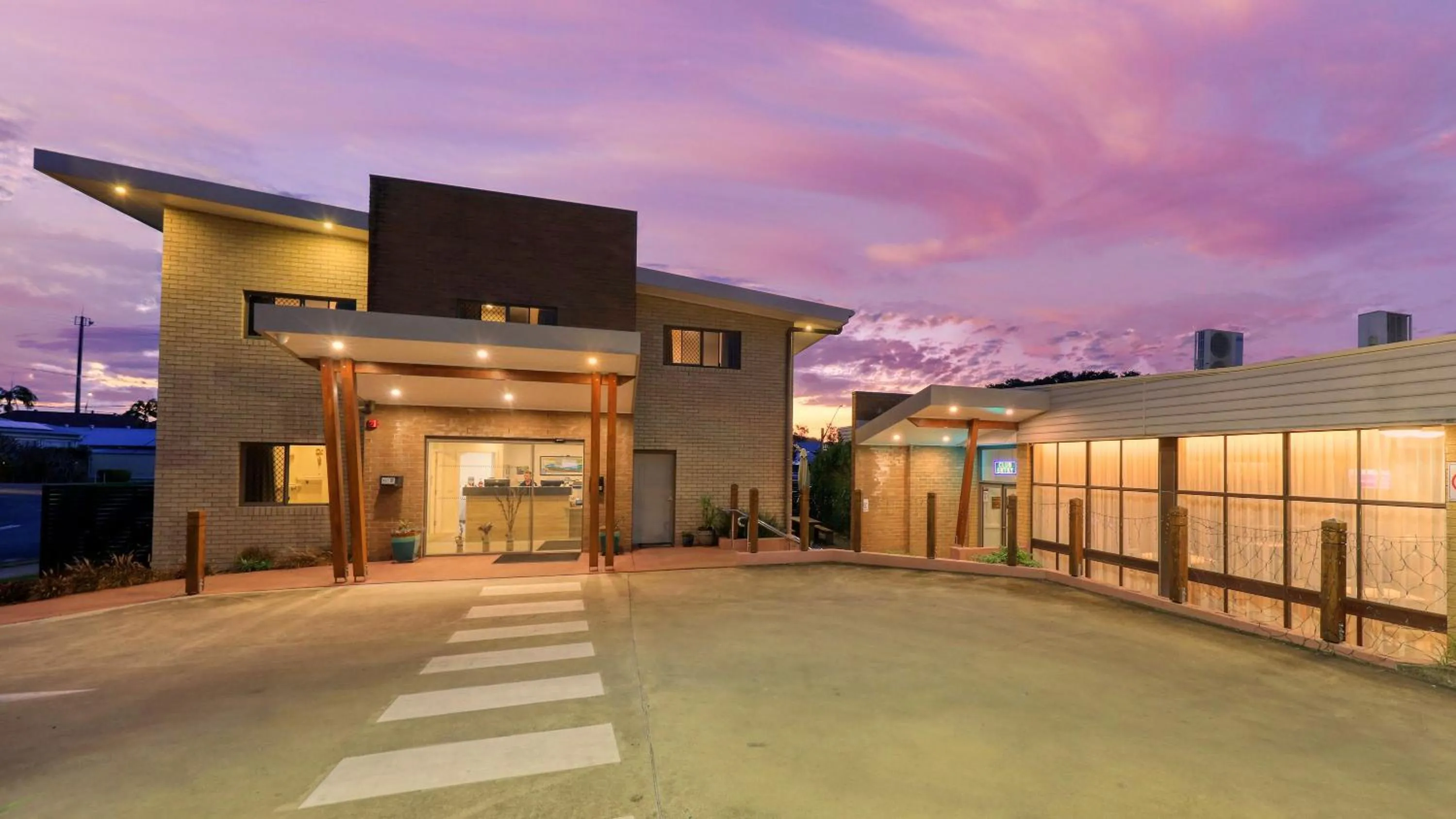 Lobby or reception in Club Maclean Motel