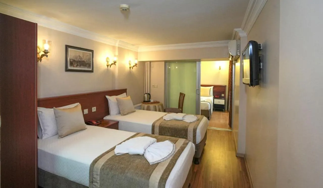 Photo of the whole room, Bed in Hotel Akyildiz