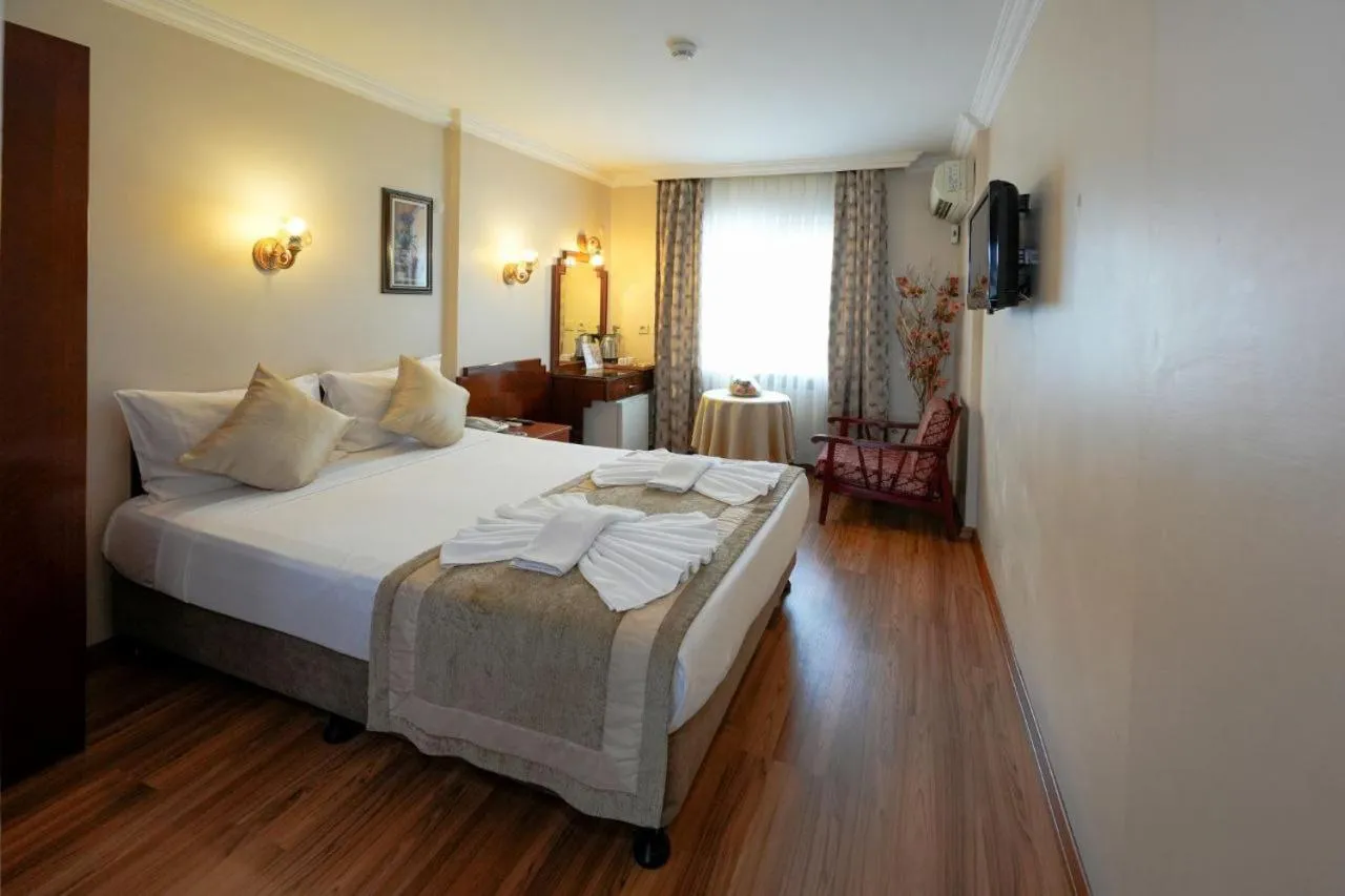 Bed in Hotel Akyildiz