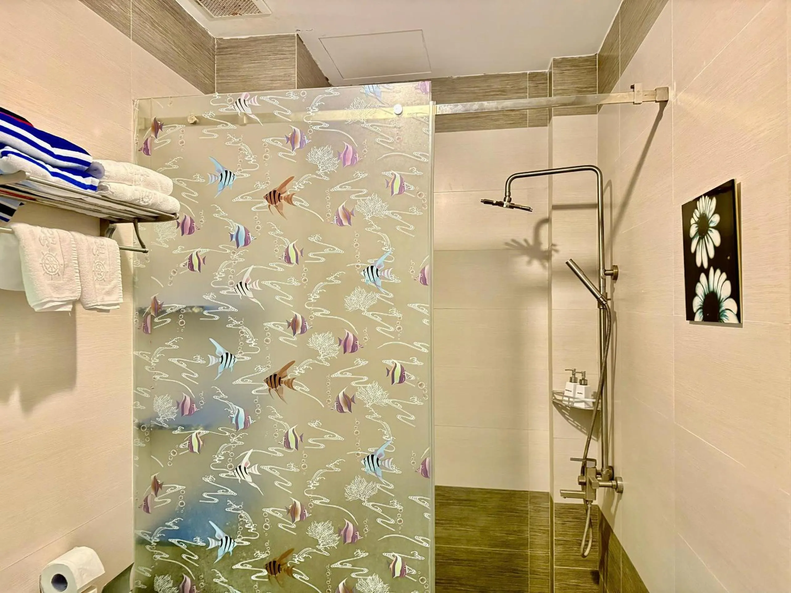 Shower in Santa Sea Villa