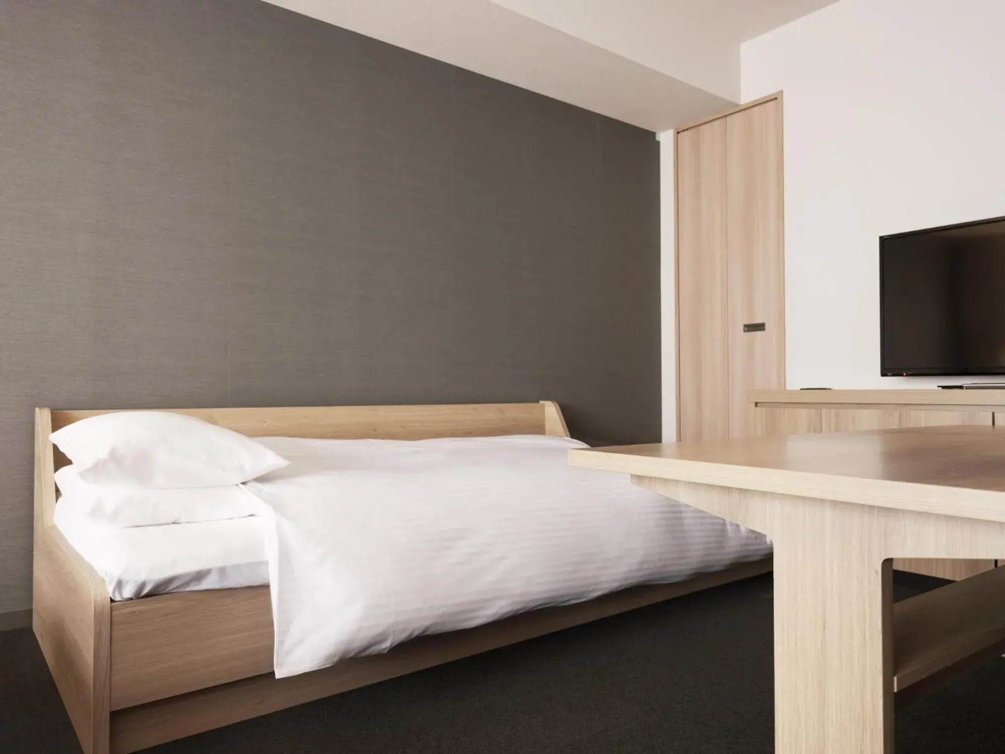 Bed in MIMARU Tokyo Nihombashi Suitengumae Bed in MIMARU Tokyo Nihombashi Suitengumae