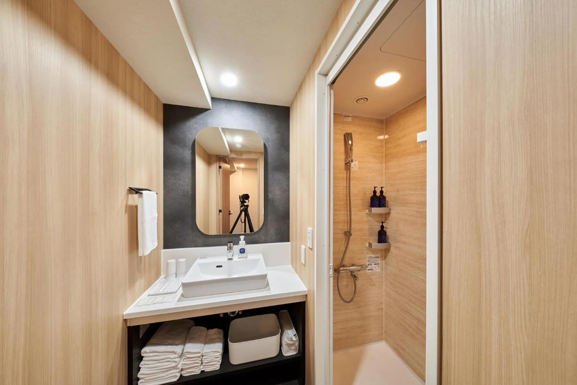 Shower in MIMARU Tokyo Nihombashi Suitengumae