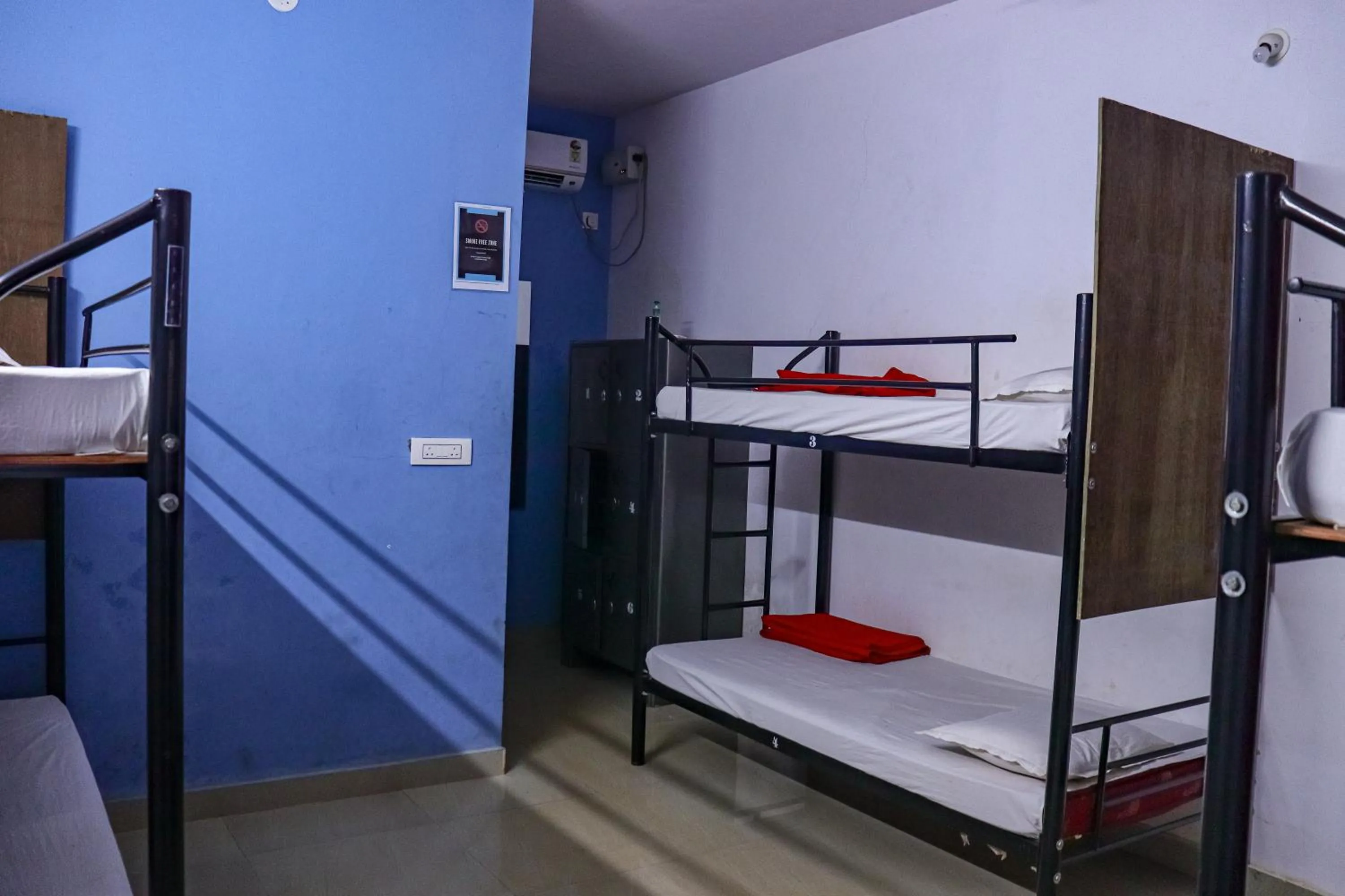 bunk bed, Bed in HosteLife Gokarna