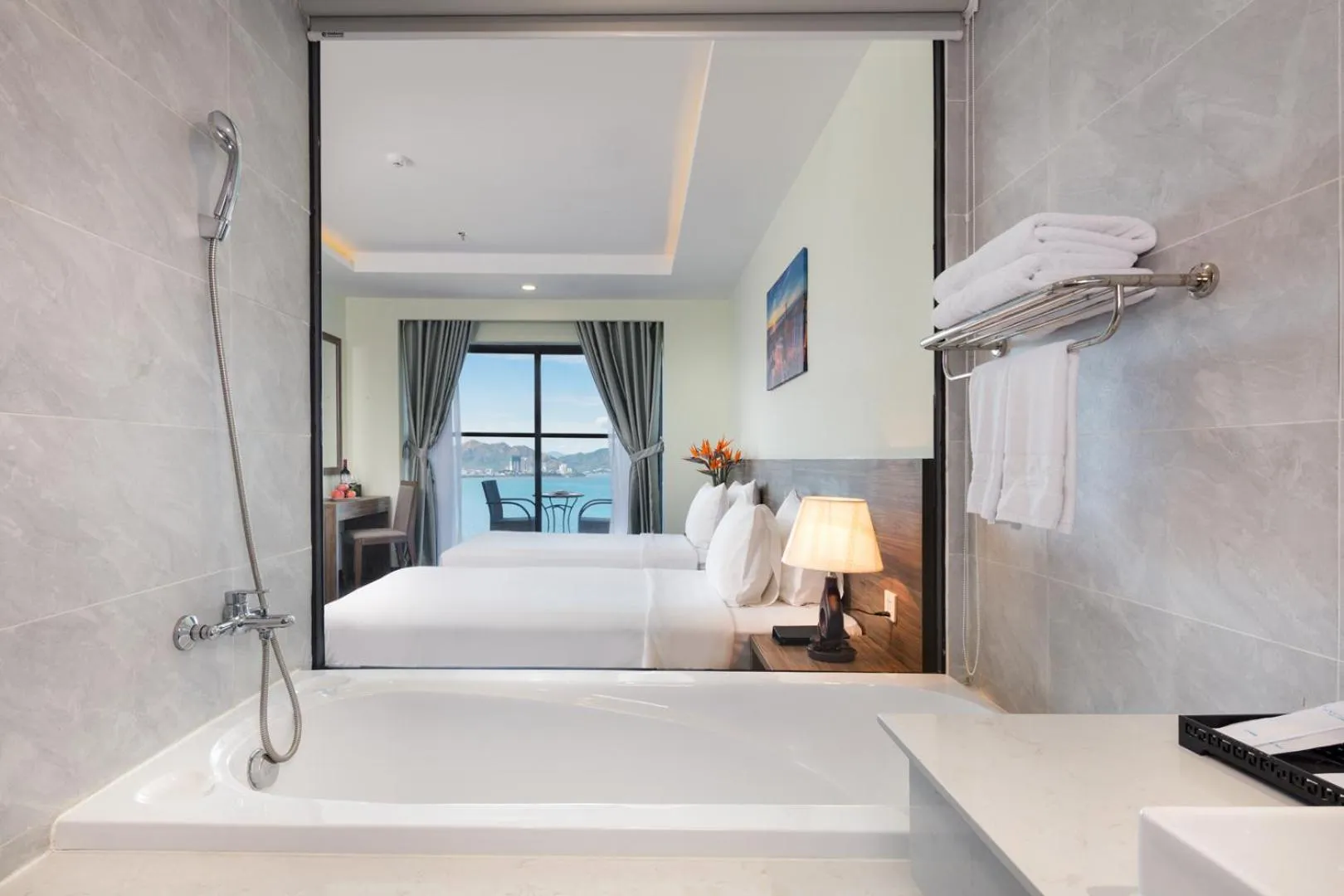 Bathroom, Bed in Xavia Hotel