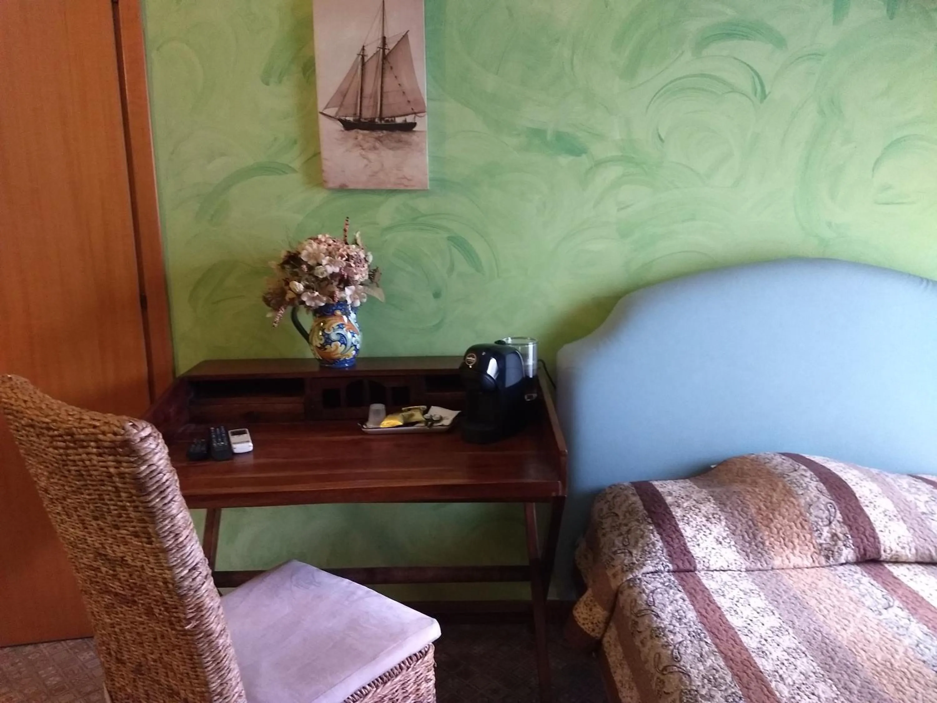 Coffee/tea facilities, Bed in Palazzo Aprile