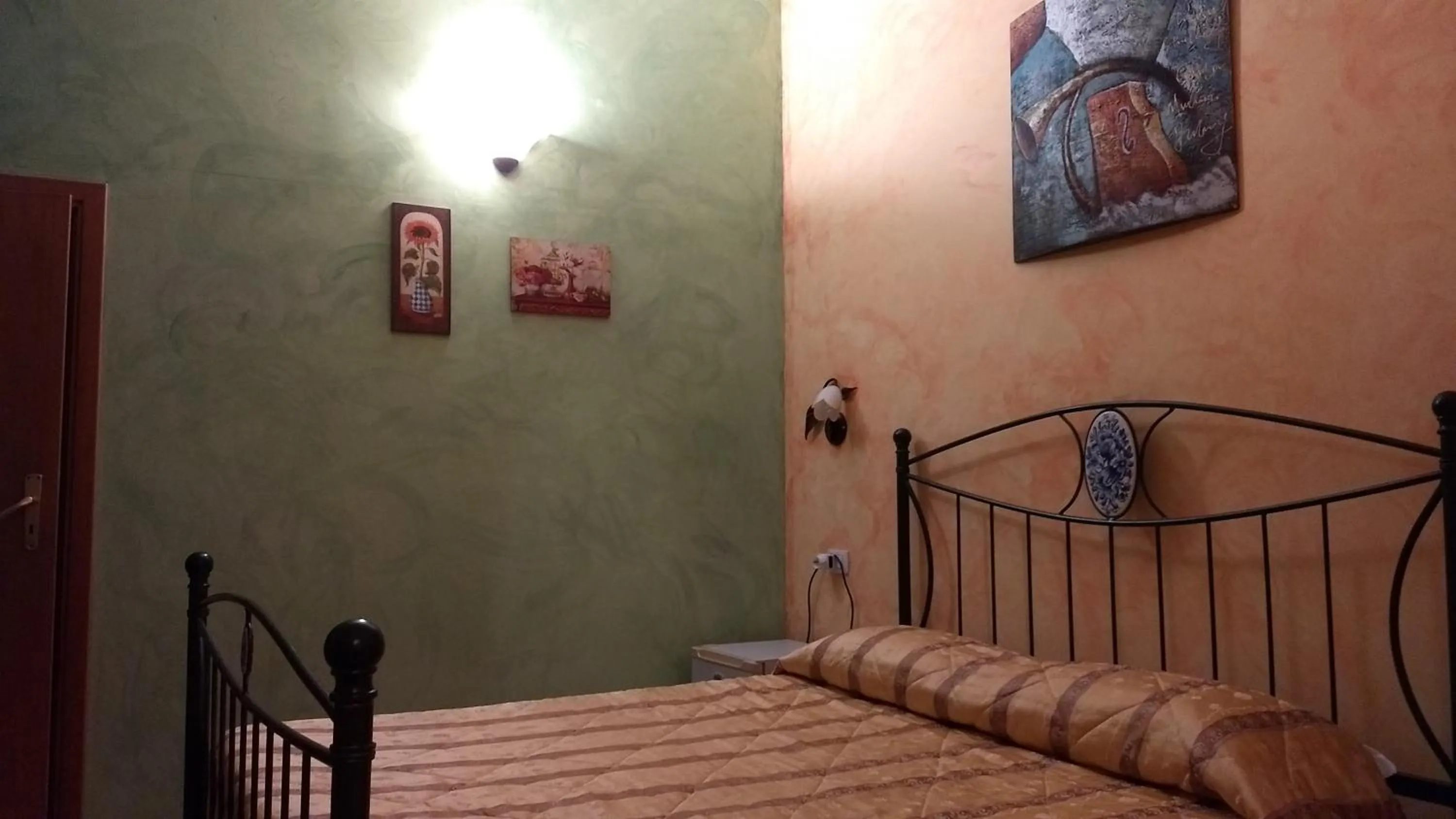 Photo of the whole room, Bed in Palazzo Aprile