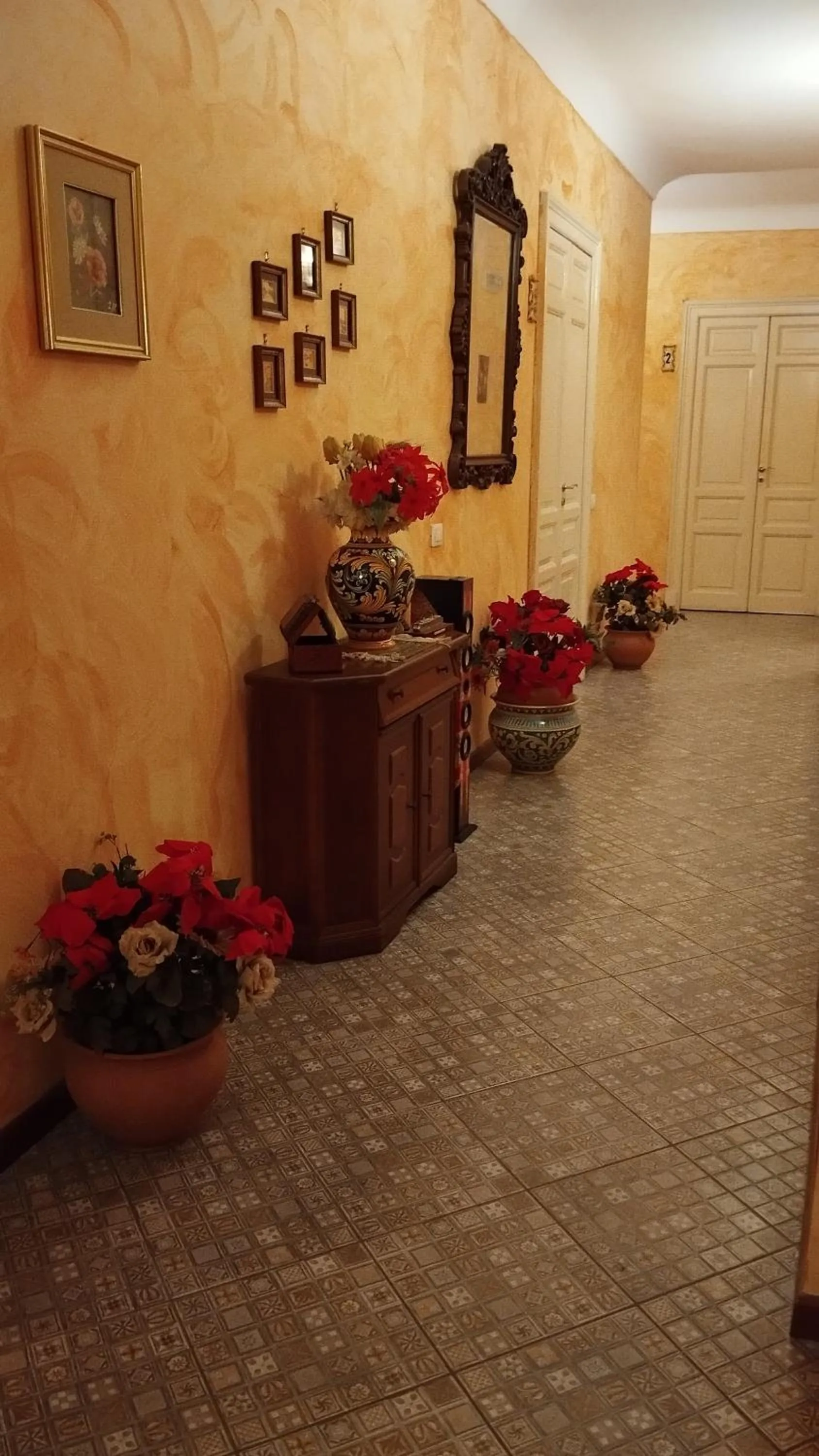 Photo of the whole room in Palazzo Aprile