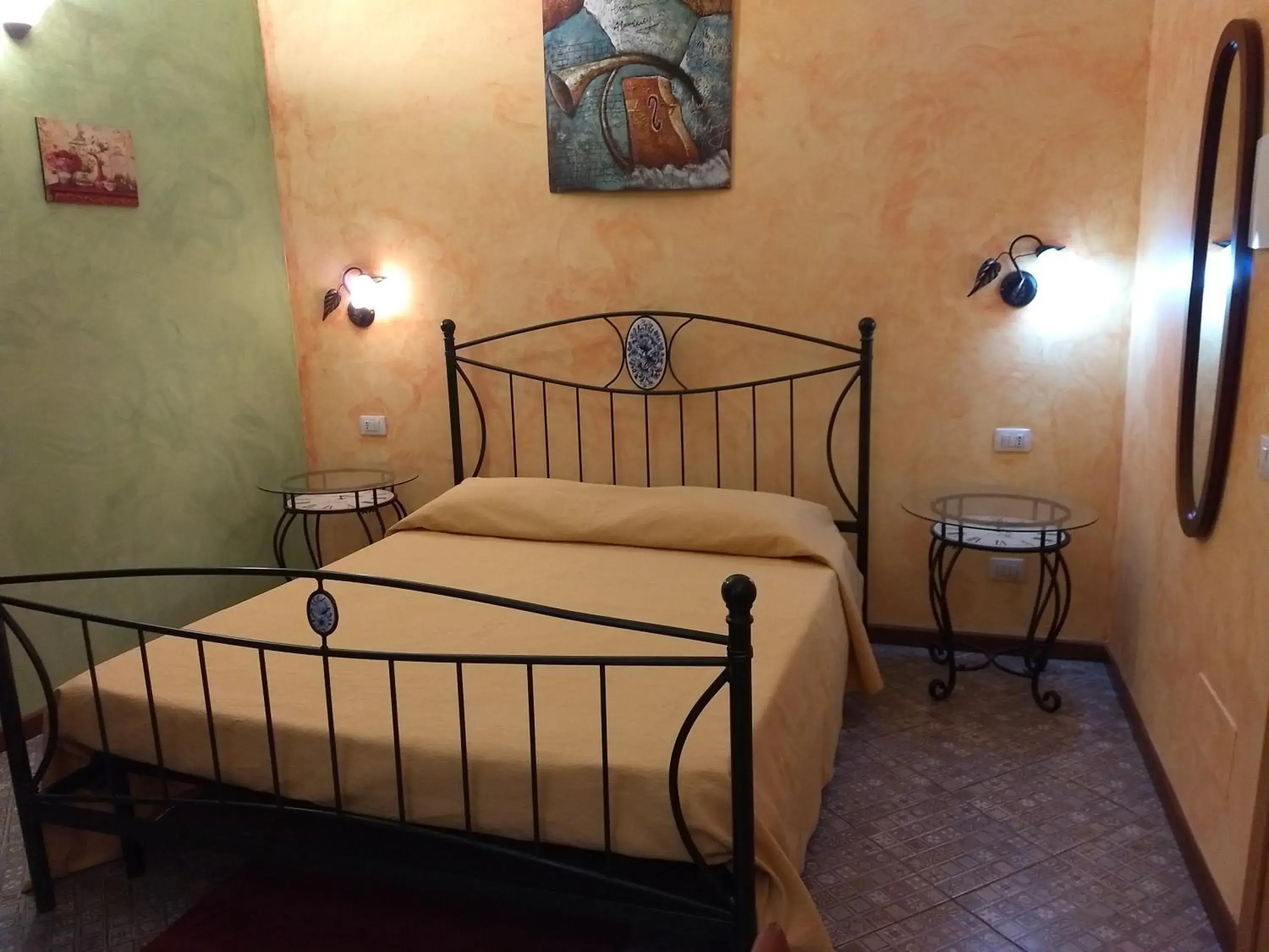 Small Double Room in Palazzo Aprile Small Double Room in Palazzo Aprile