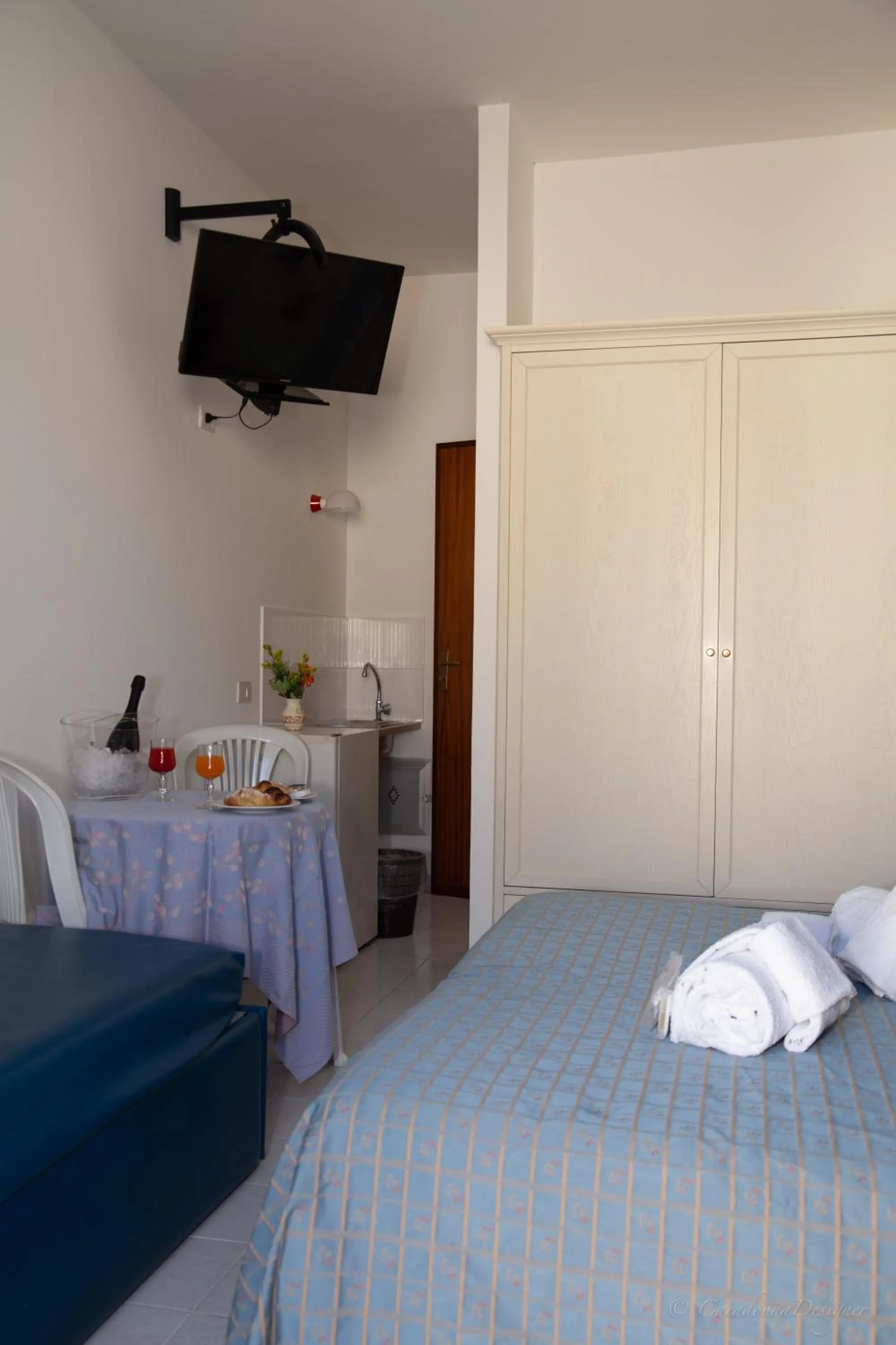 Bed in Camping Village La Pineta