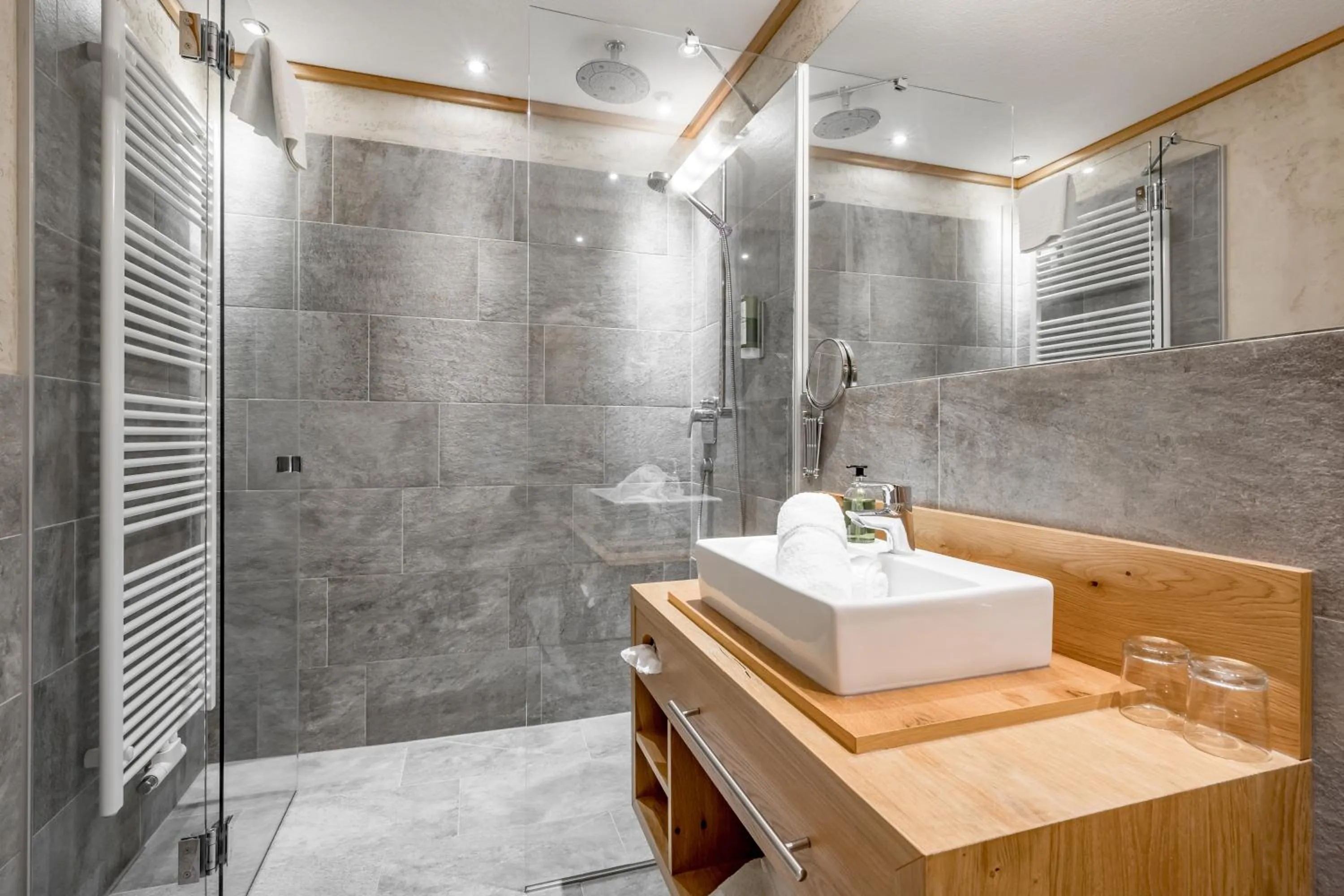 Bathroom in tilia living - b&b mit dem Komfort eines kleinen, feinen Hotels