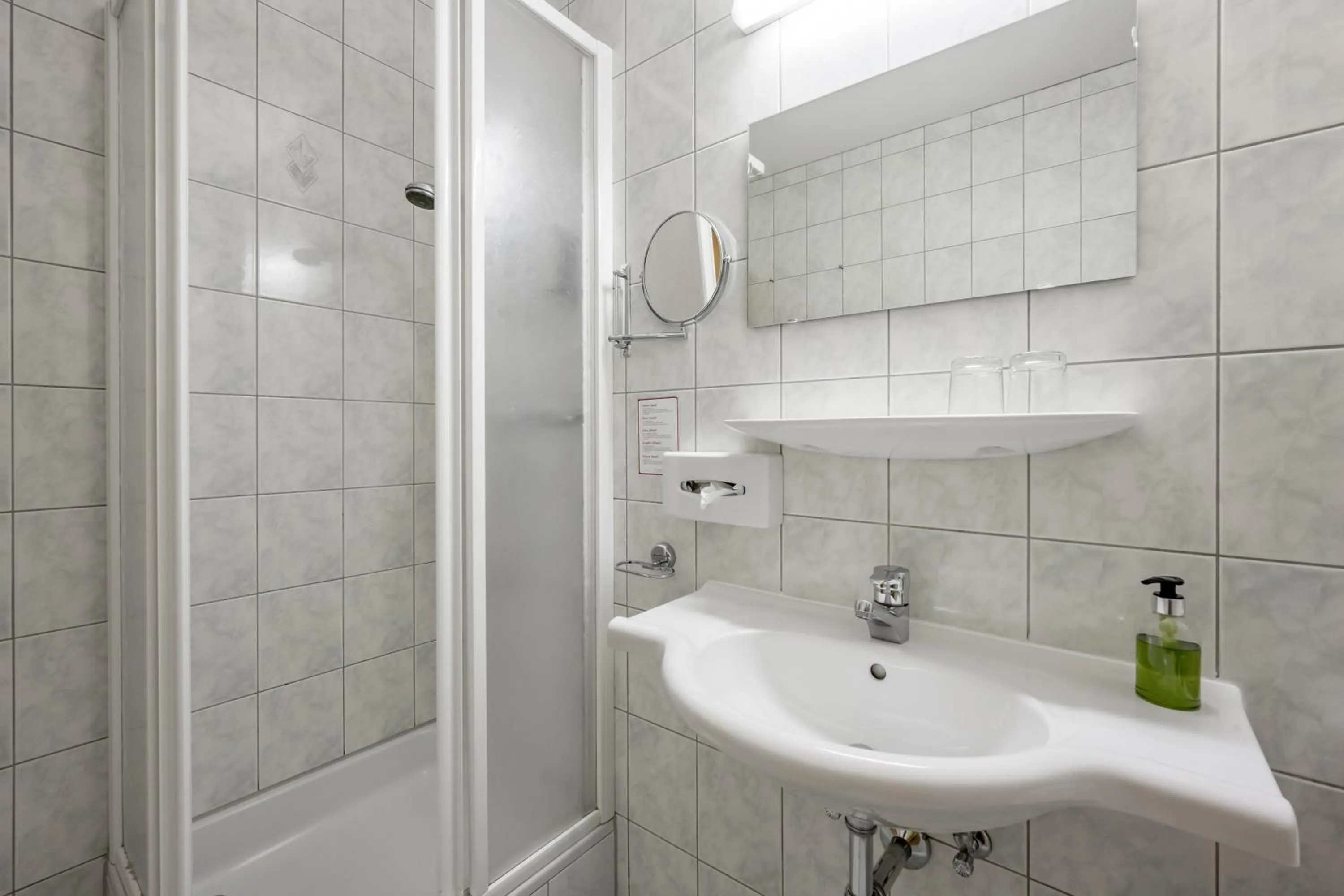 Bathroom in tilia living - b&b mit dem Komfort eines kleinen, feinen Hotels