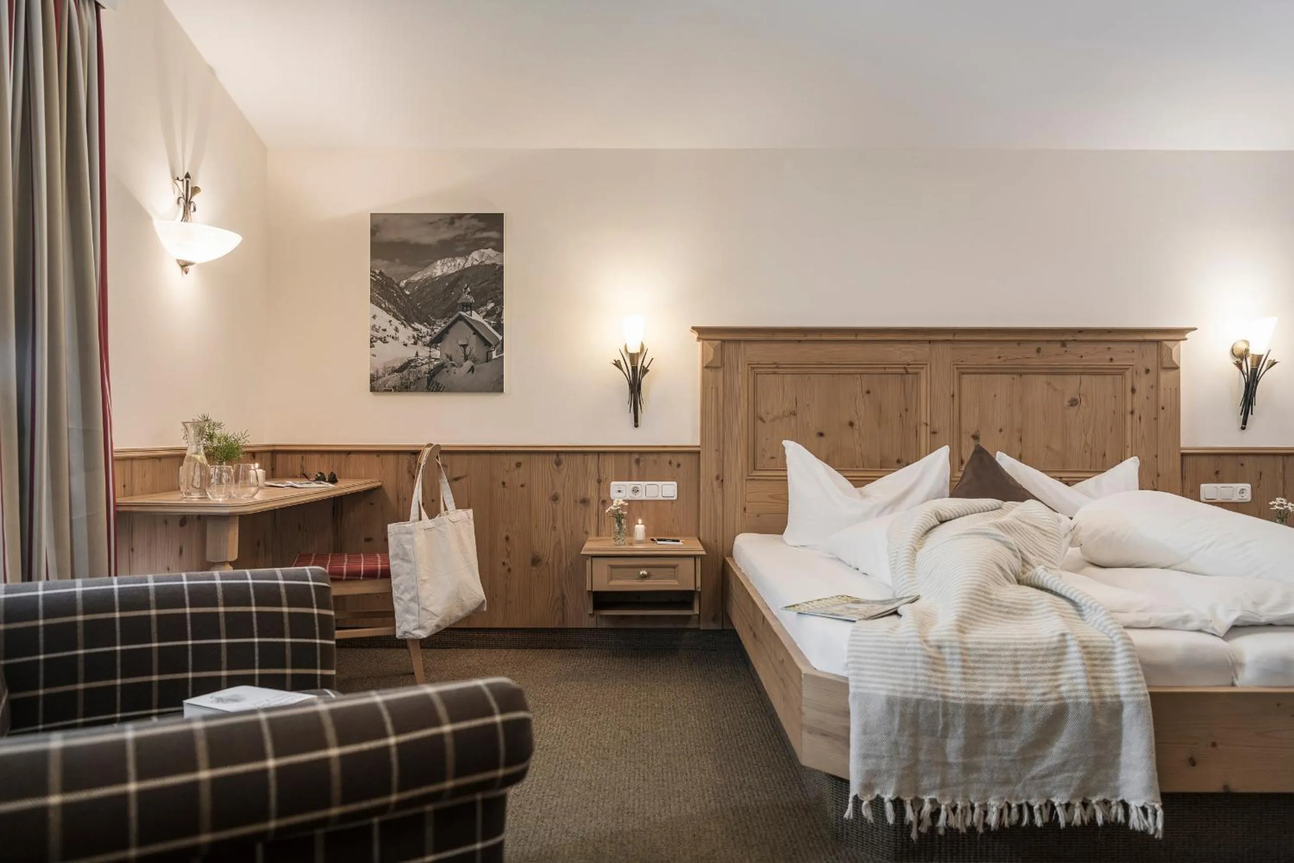 Photo of the whole room, Bed in Hotel Lenz