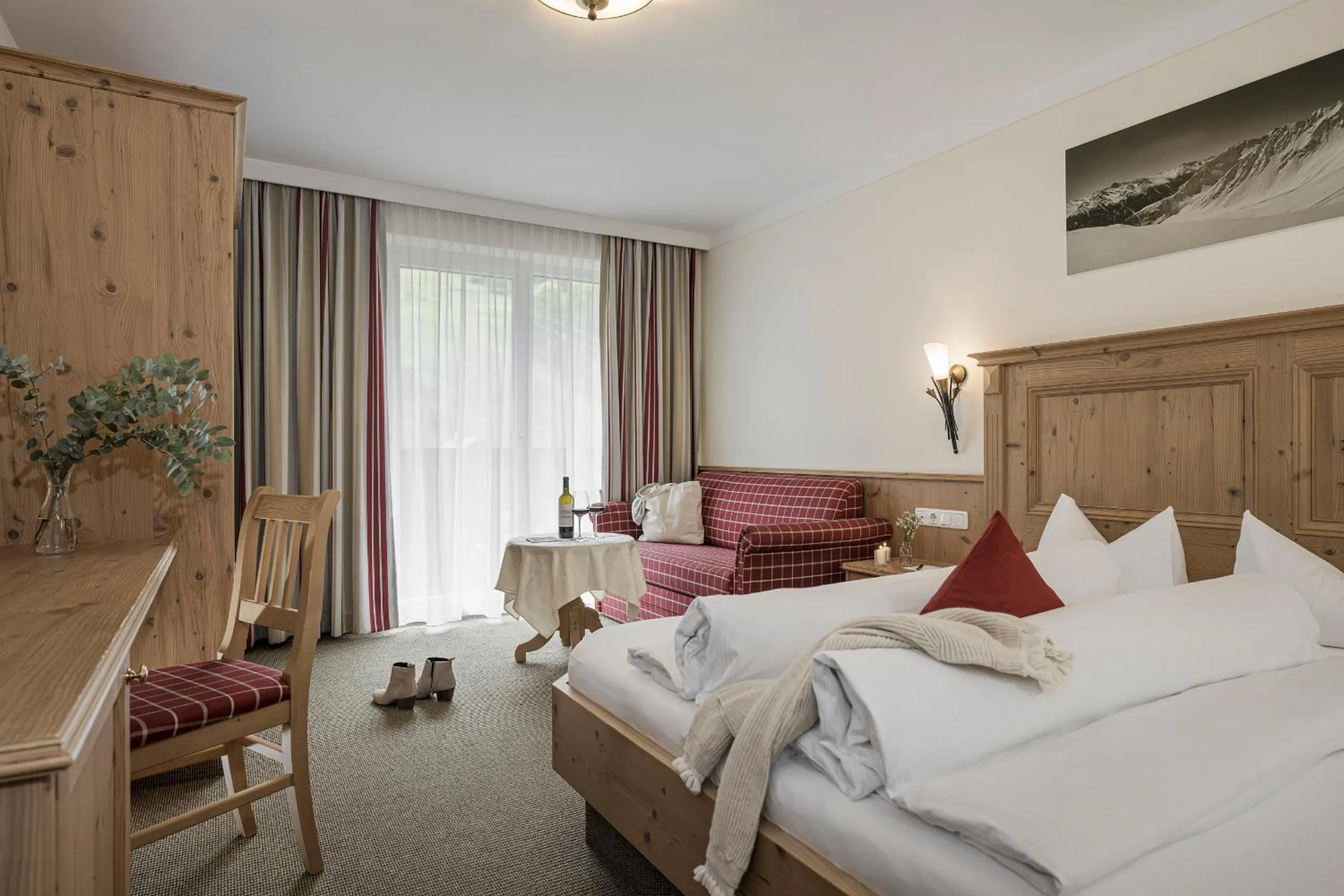 Photo of the whole room, Bed in Hotel Lenz