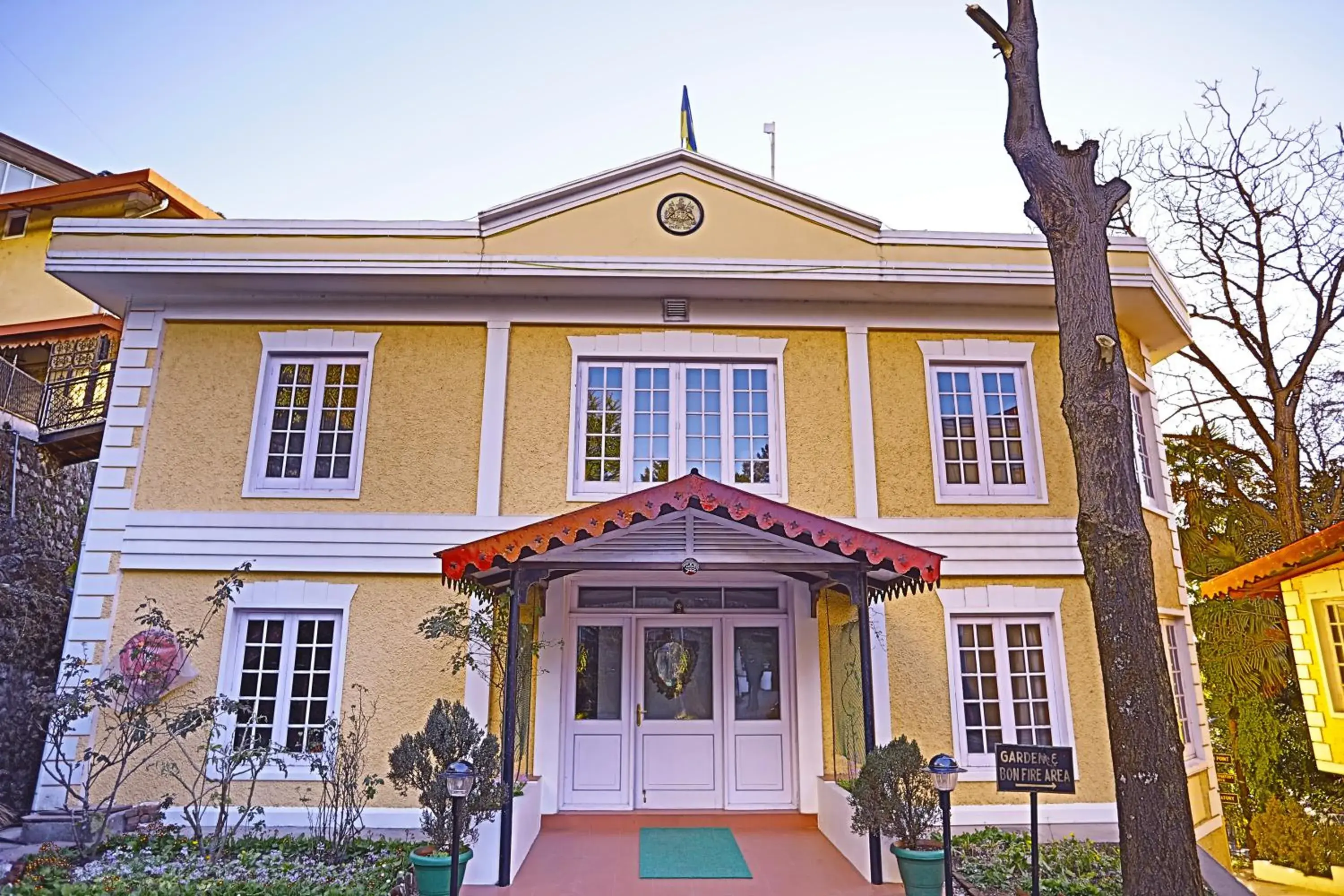 Property building in WelcomHeritage Kasmanda Palace Property building in WelcomHeritage Kasmanda Palace