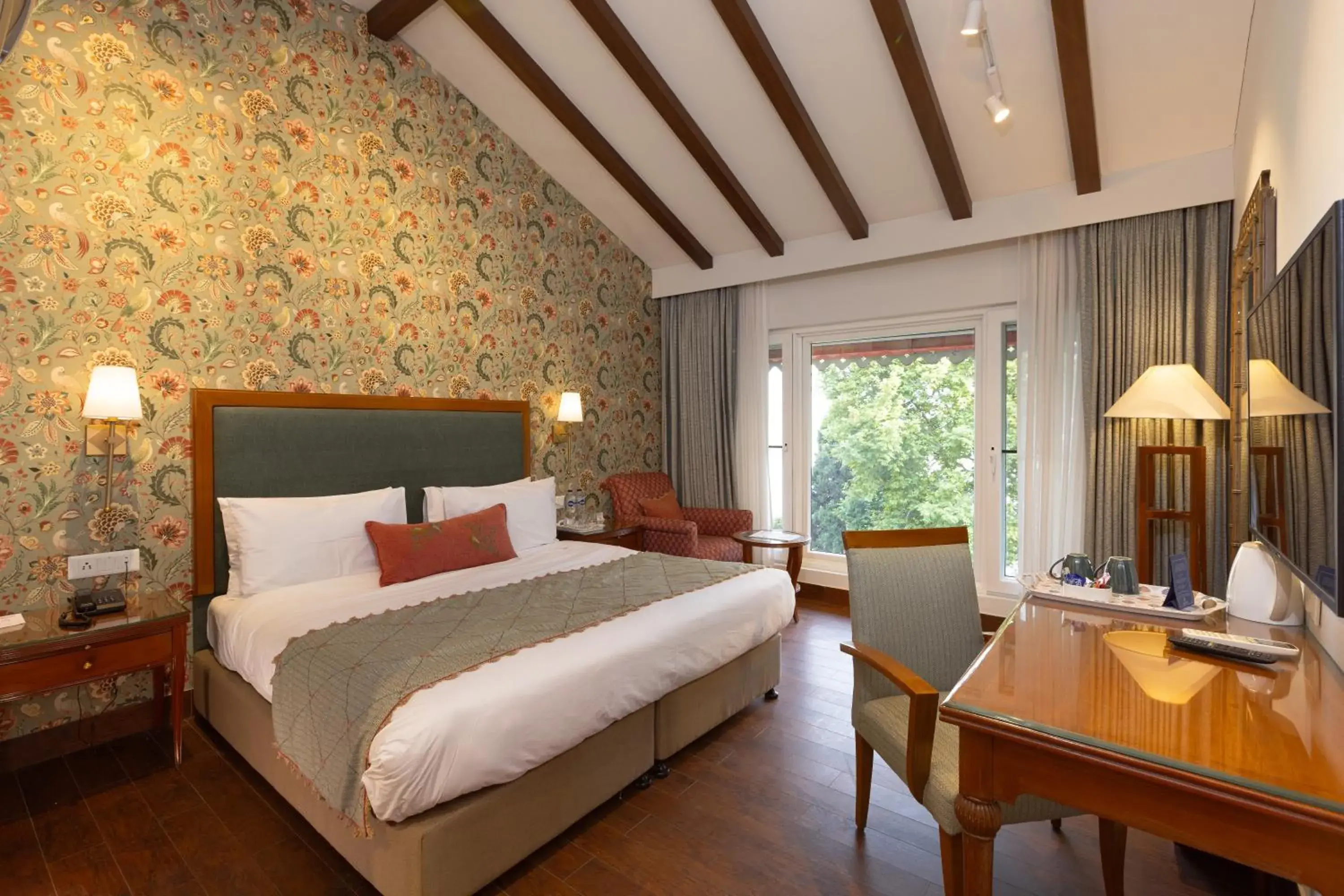 Bedroom, Bed in WelcomHeritage Kasmanda Palace Bedroom, Bed in WelcomHeritage Kasmanda Palace