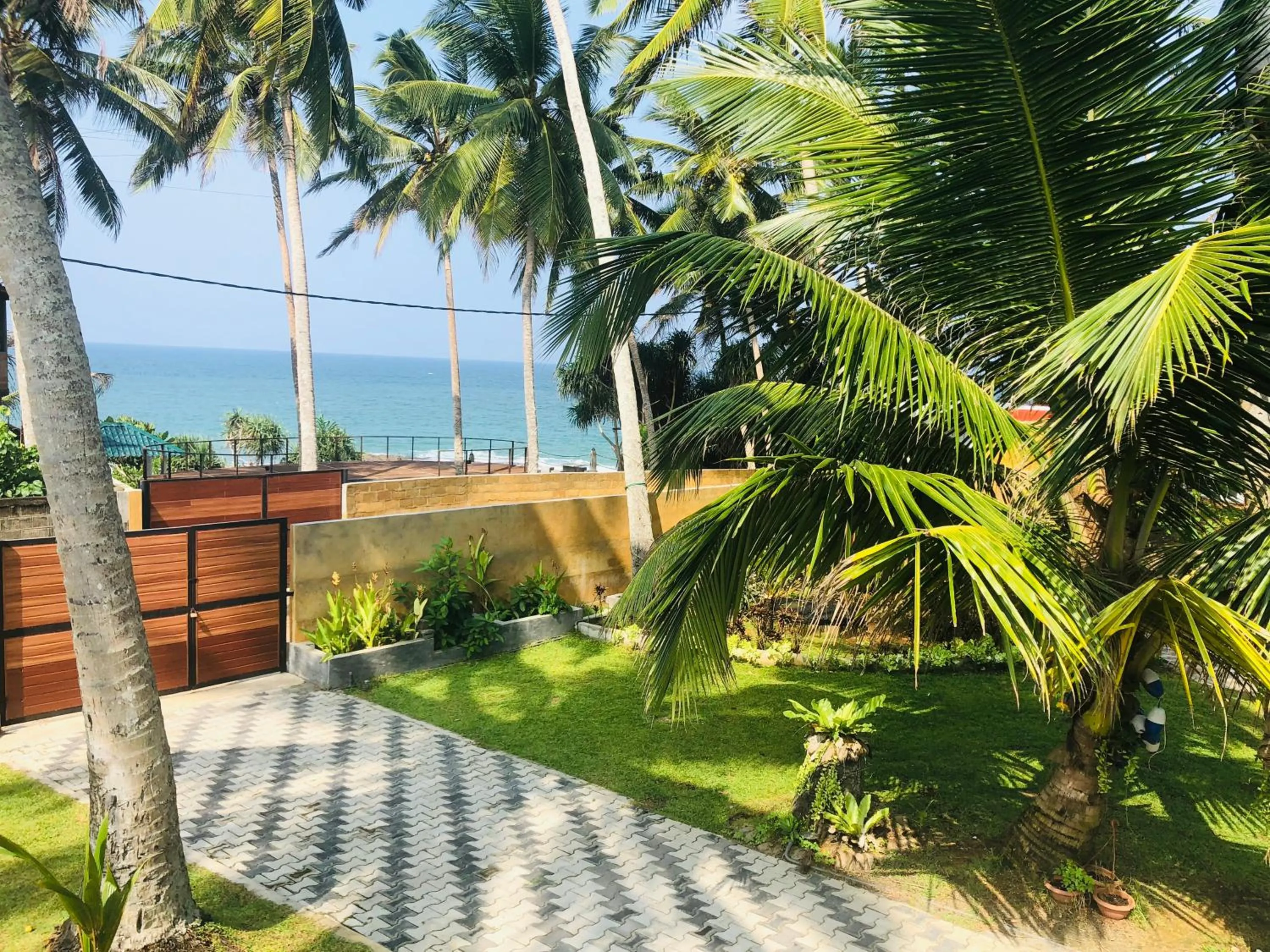 Sea view in Ocean Caves, Balapitiya