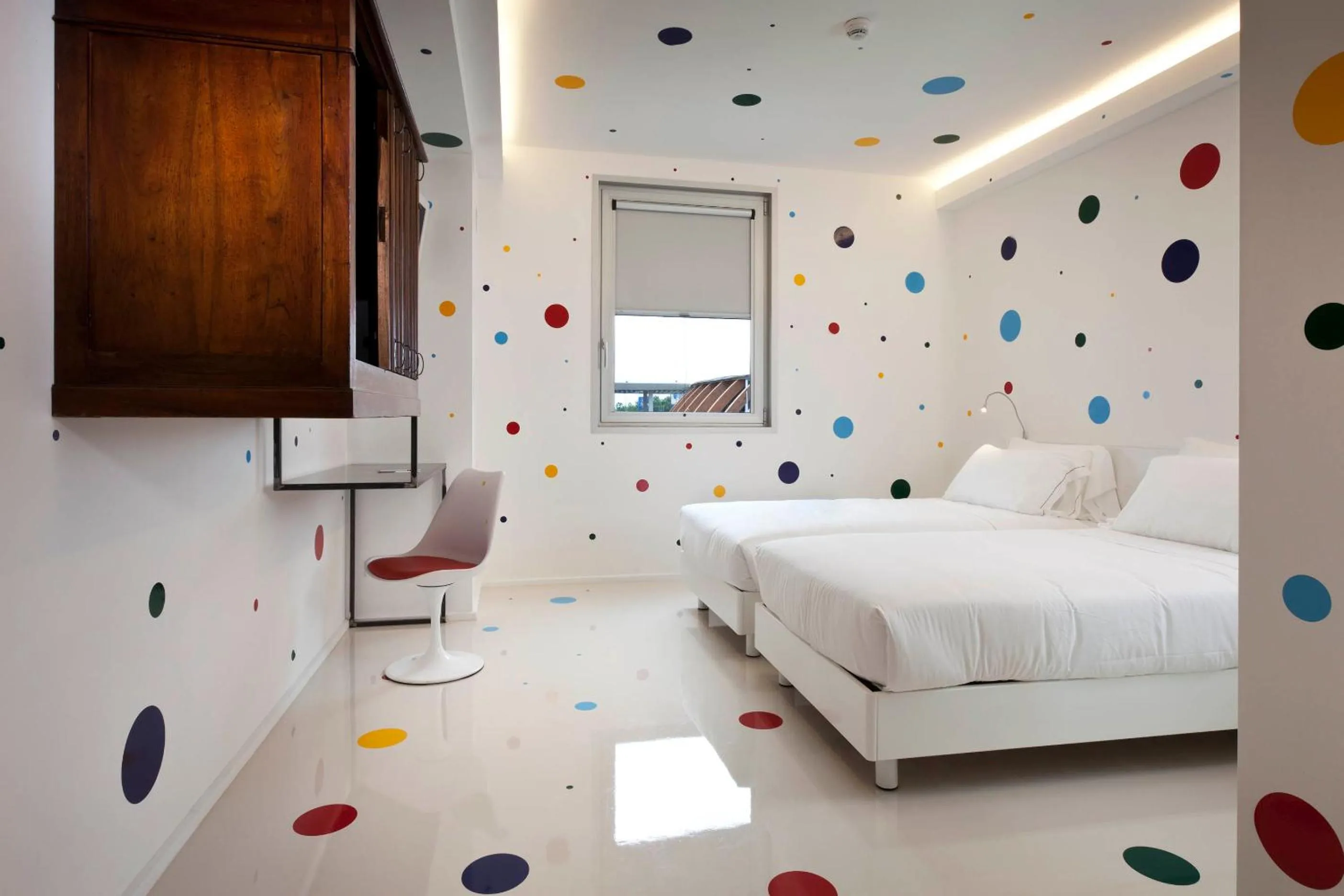 Photo of the whole room, Bed in Aiden by Best Western JHD Dunant Hotel