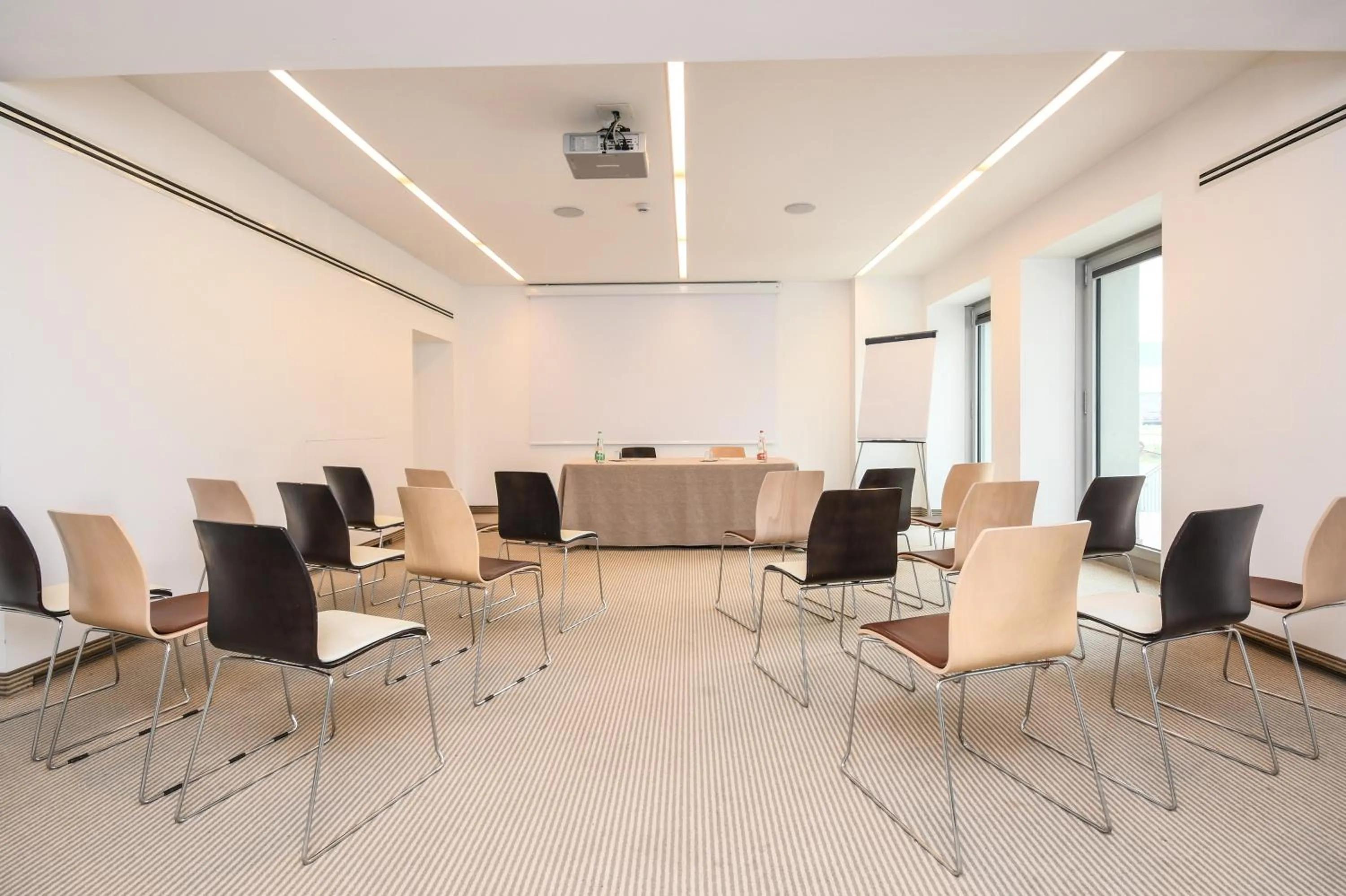 Meeting/conference room in Aiden by Best Western JHD Dunant Hotel