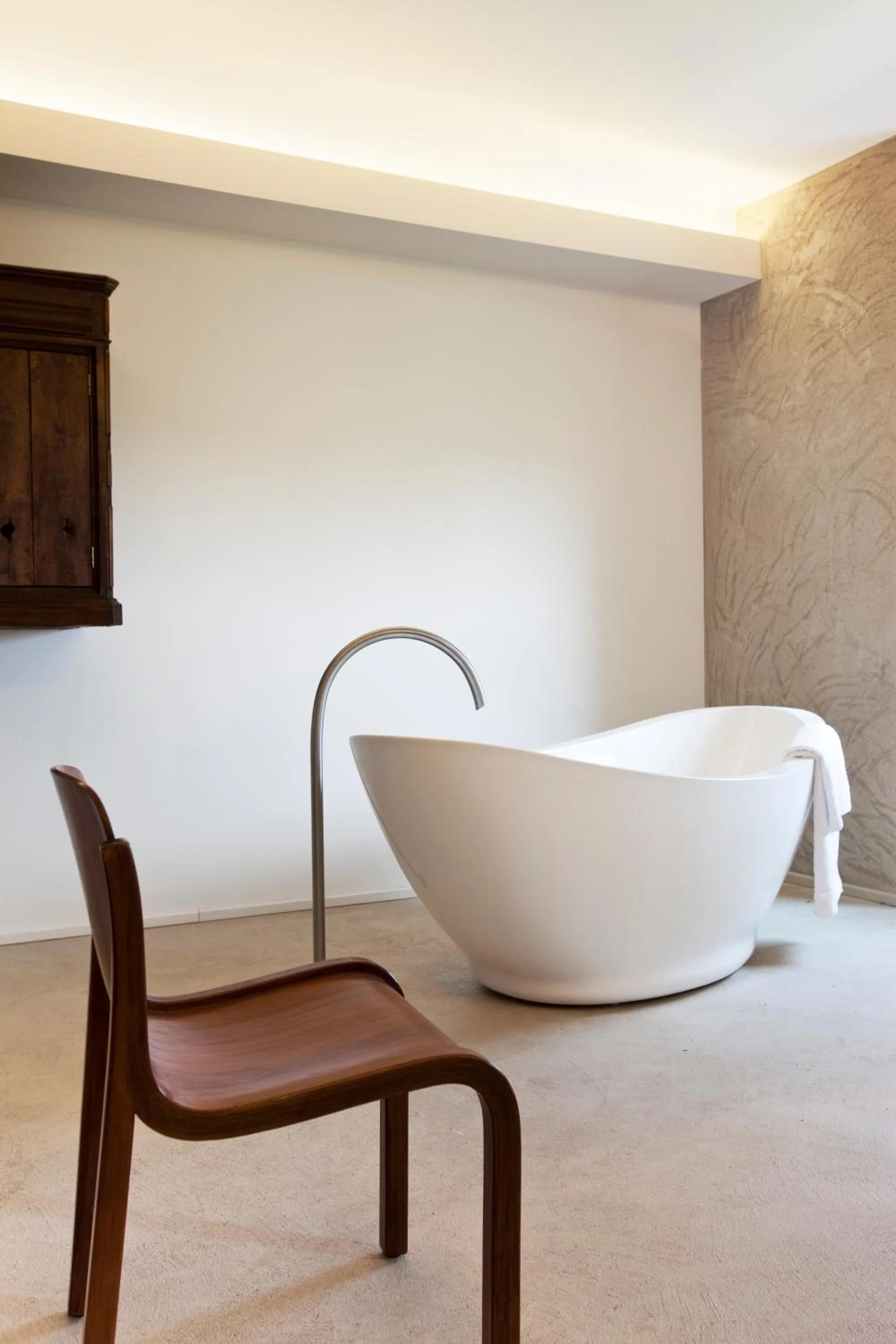 Decorative detail in Aiden by Best Western JHD Dunant Hotel