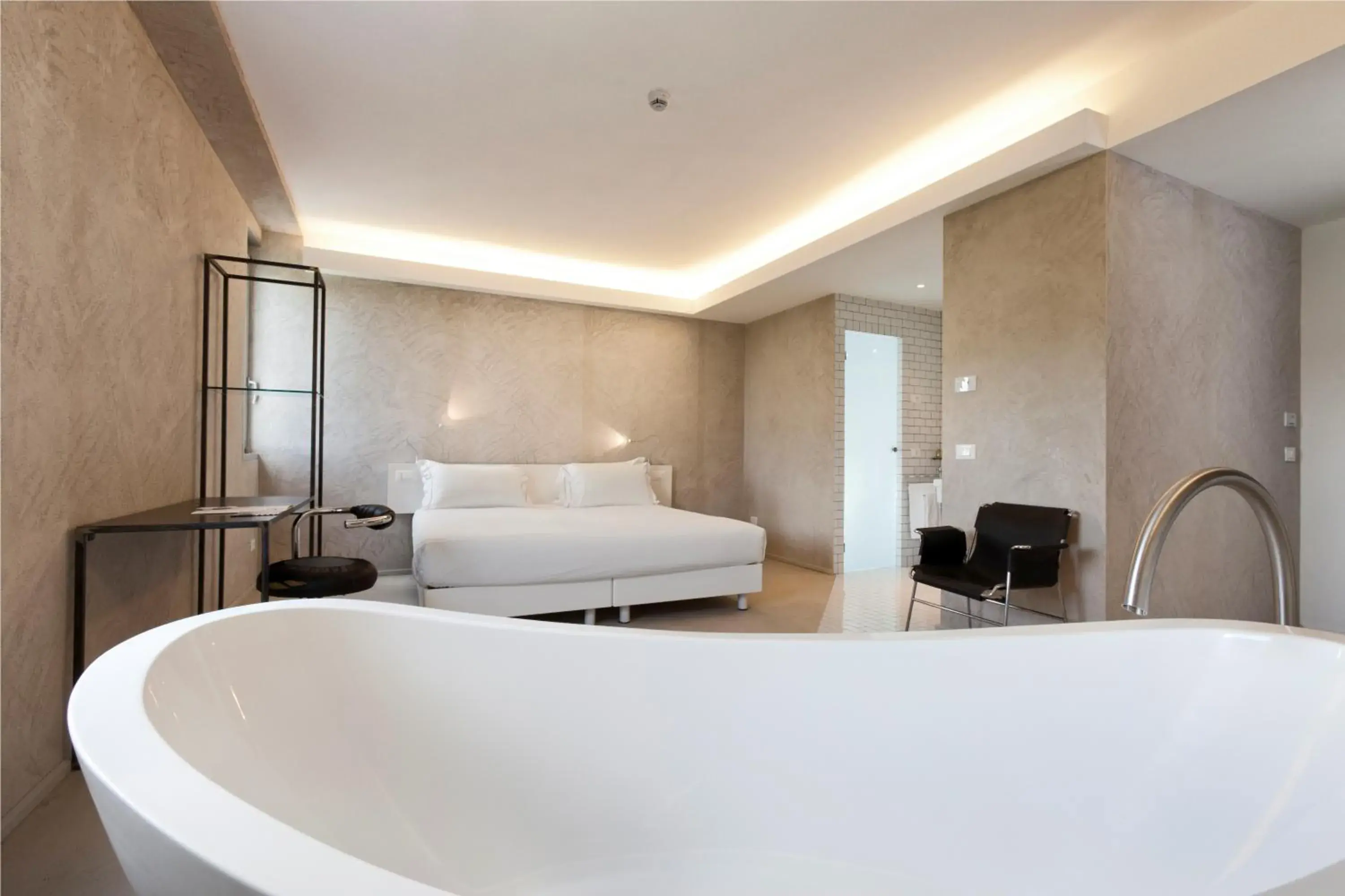 King Suite in Aiden by Best Western JHD Dunant Hotel King Suite in Aiden by Best Western JHD Dunant Hotel