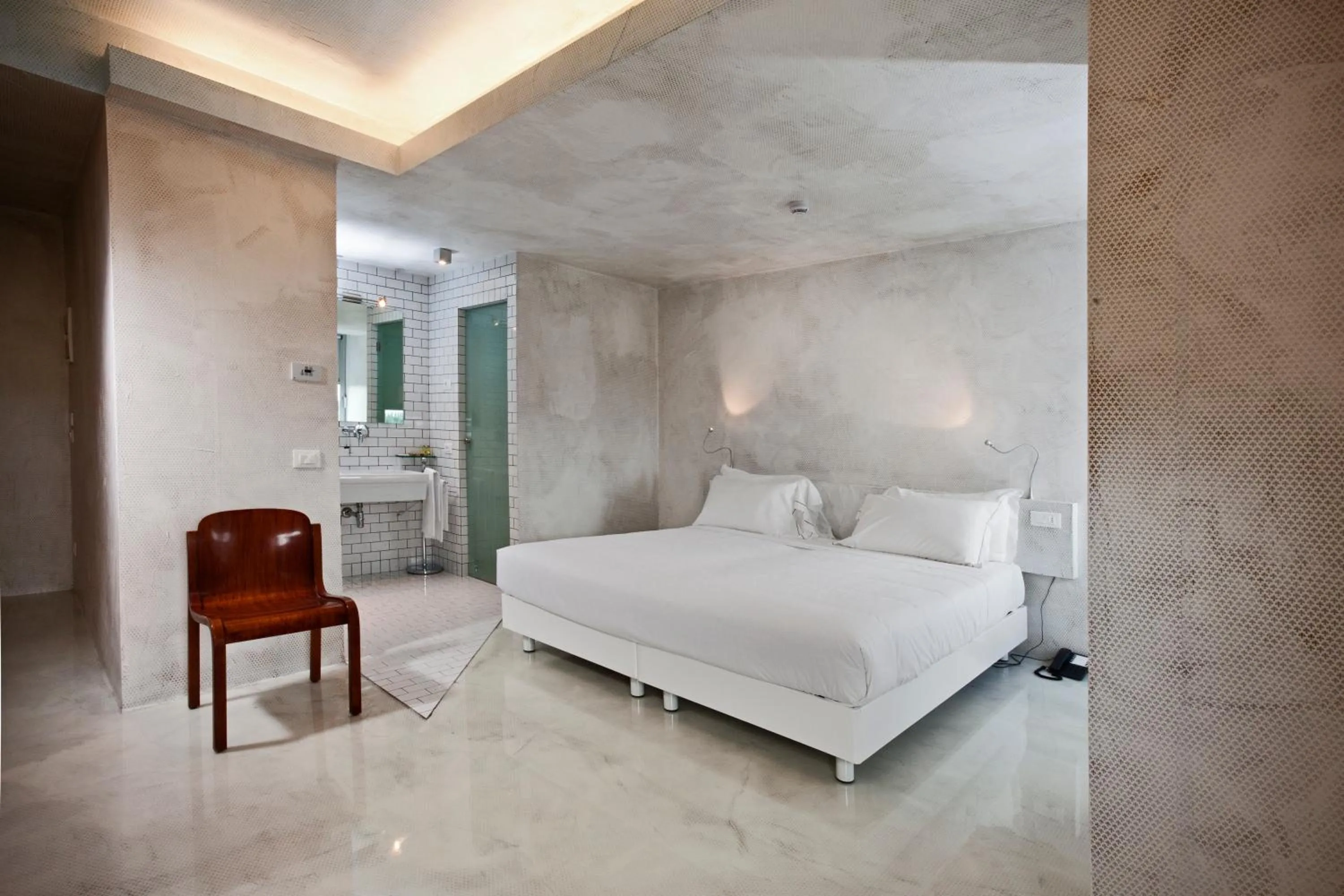 Photo of the whole room, Bed in Aiden by Best Western JHD Dunant Hotel