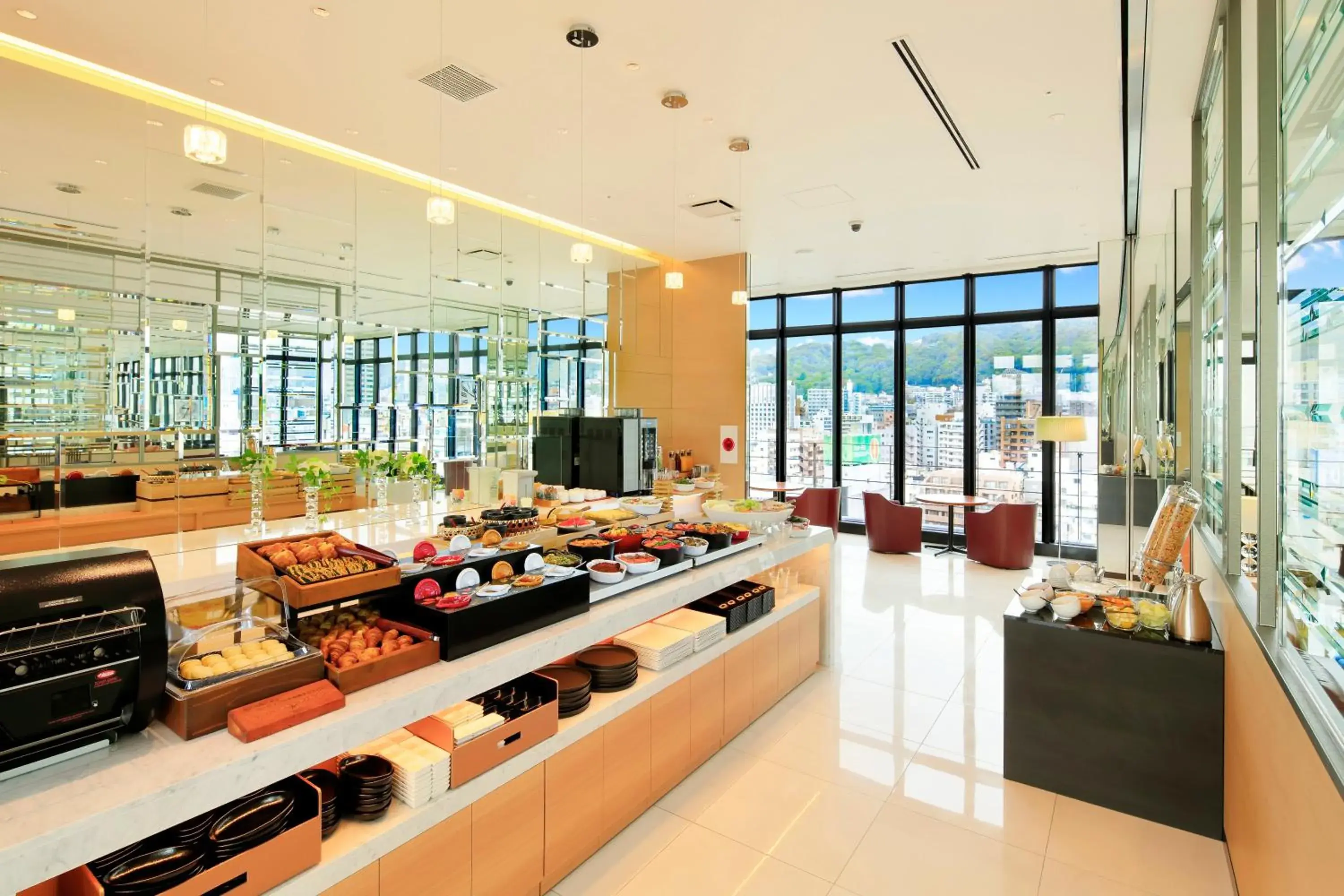 Restaurant/places to eat in Candeo Hotels Kobe Tor Road Restaurant/places to eat in Candeo Hotels Kobe Tor Road