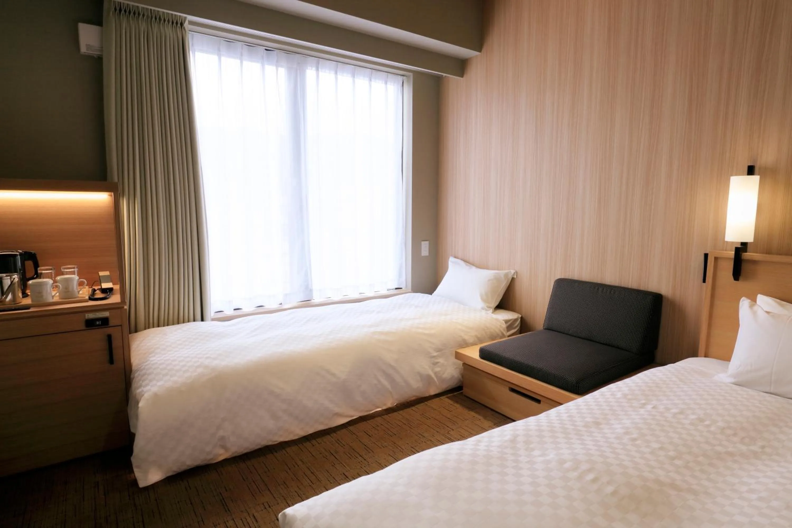 Bed in Candeo Hotels Kobe Tor Road