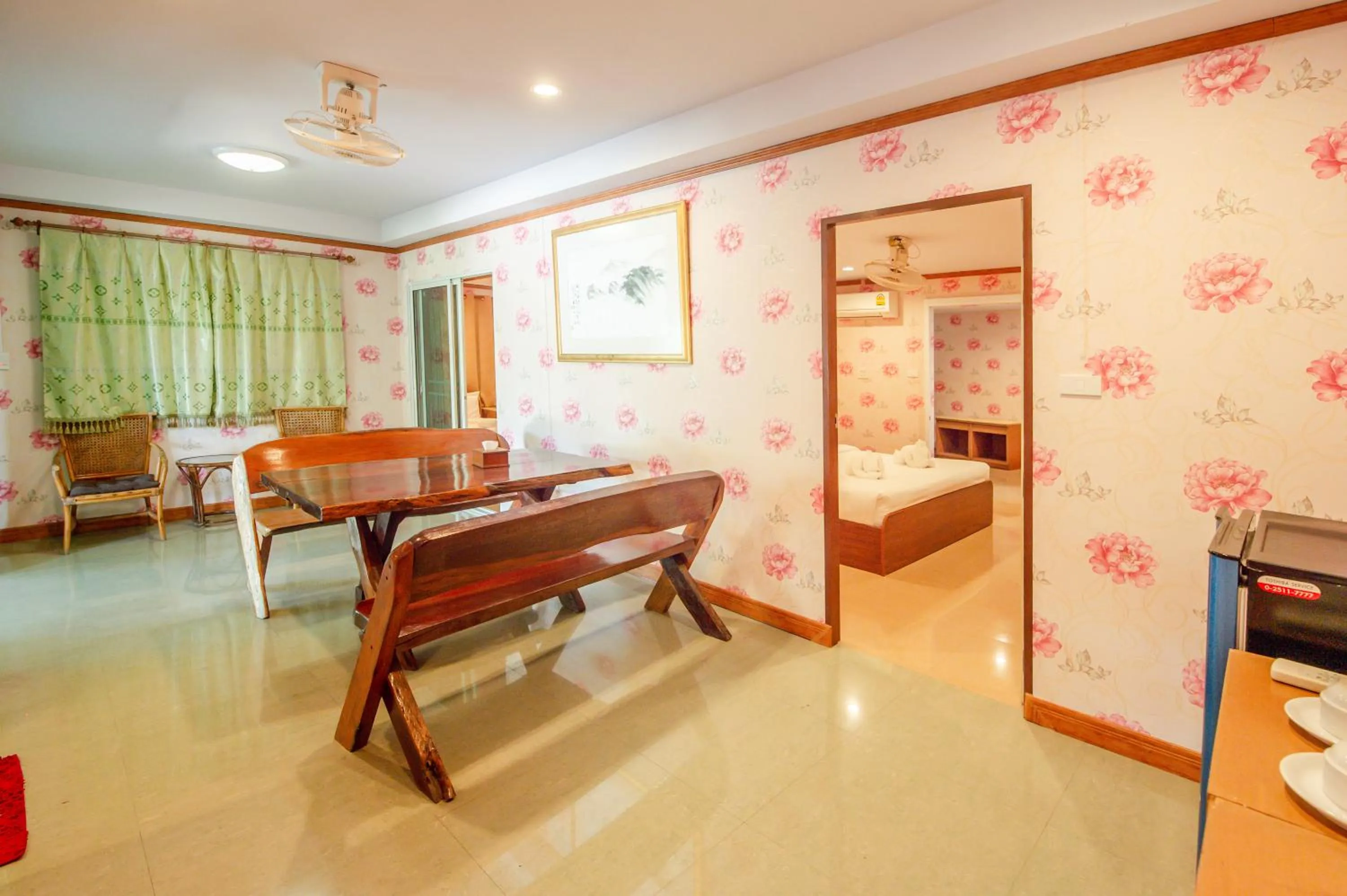 Living room, Bed in Golden Dragon Kanchanaburi